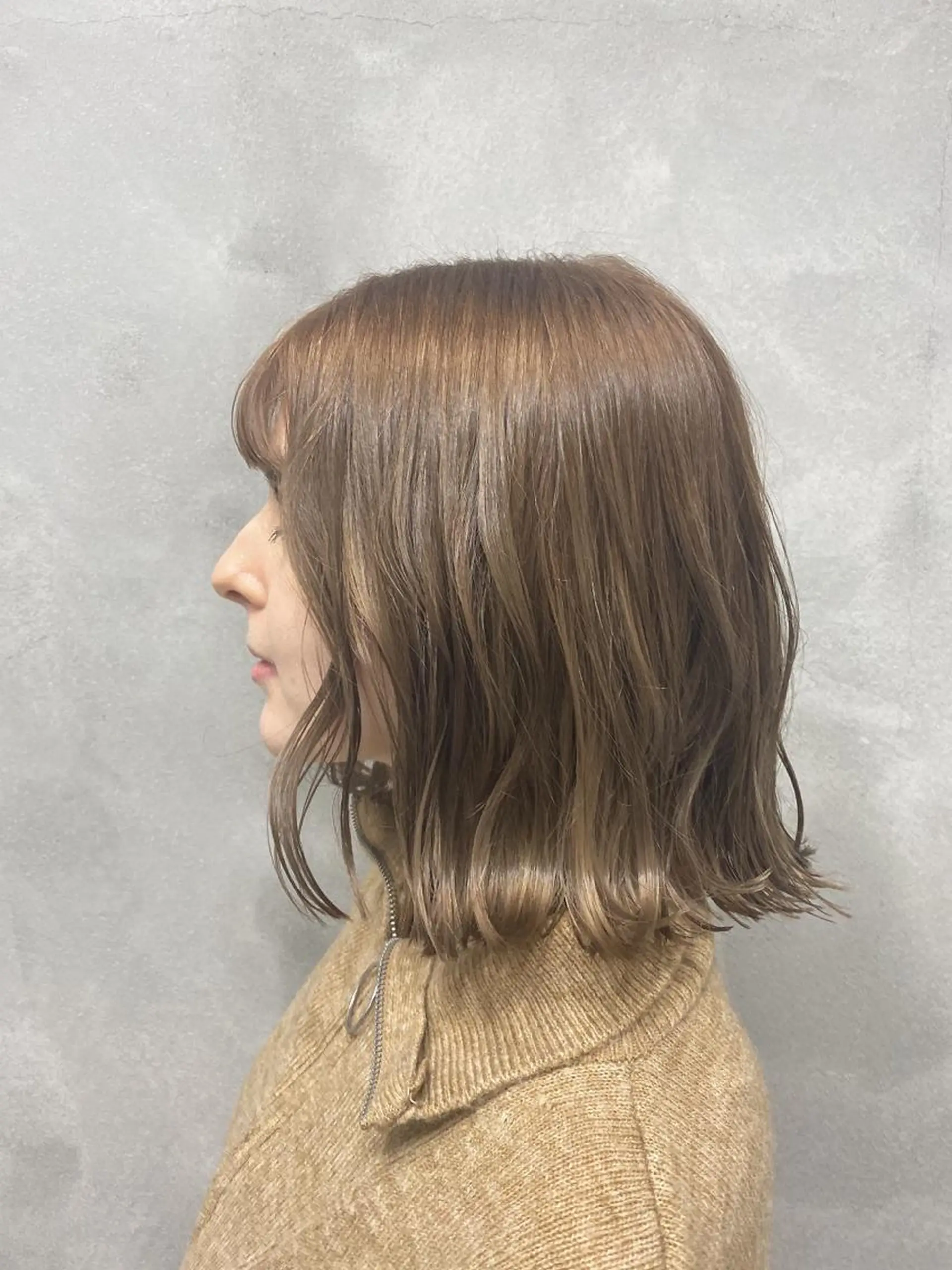 ミディアム カラー 村山 豪歩のヘアスタイル