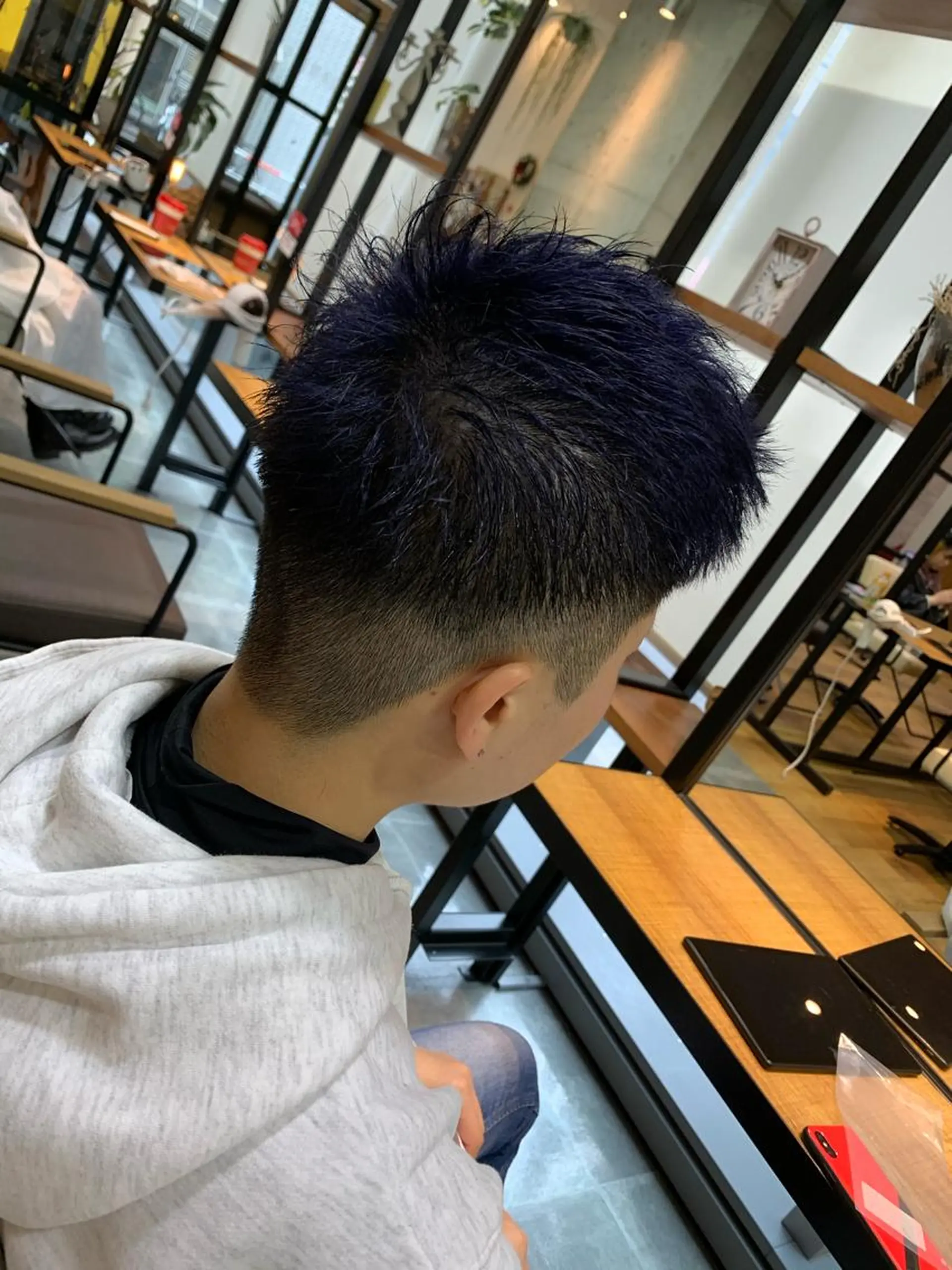カラー メンズ 天野 開のヘアスタイル