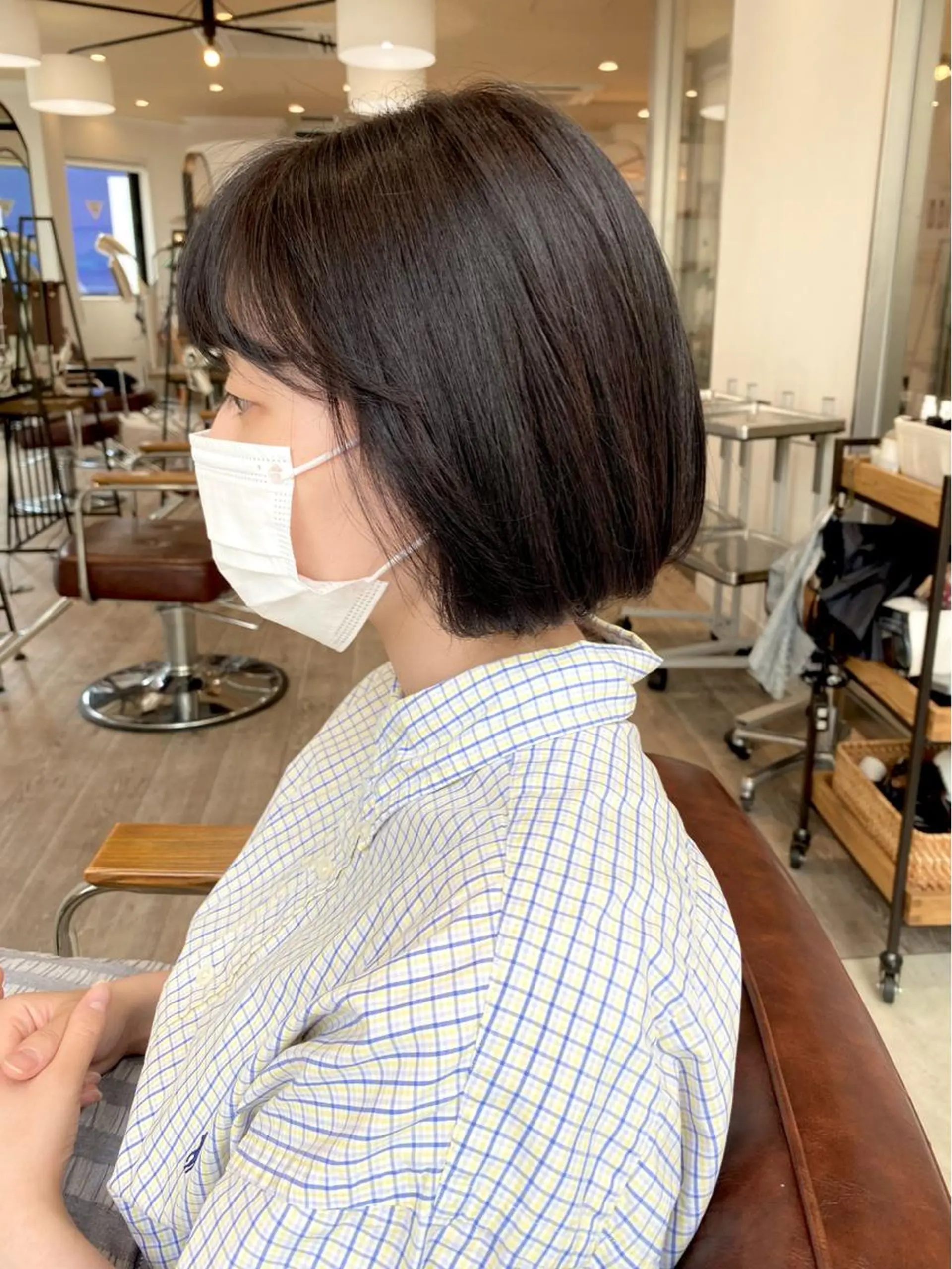 ミディアム カラー ブリーチ ショート& パーマ　坂本のヘアスタイル