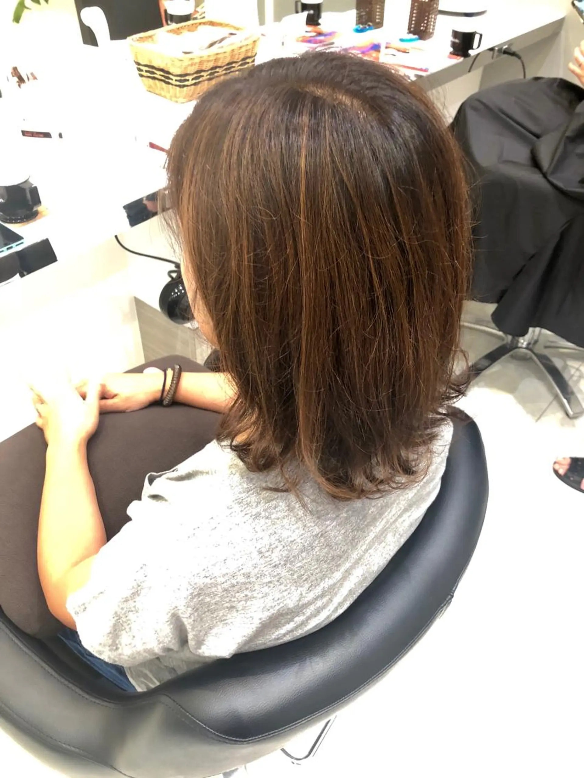 ミディアム ハイライト 岸 保奈美のヘアスタイル