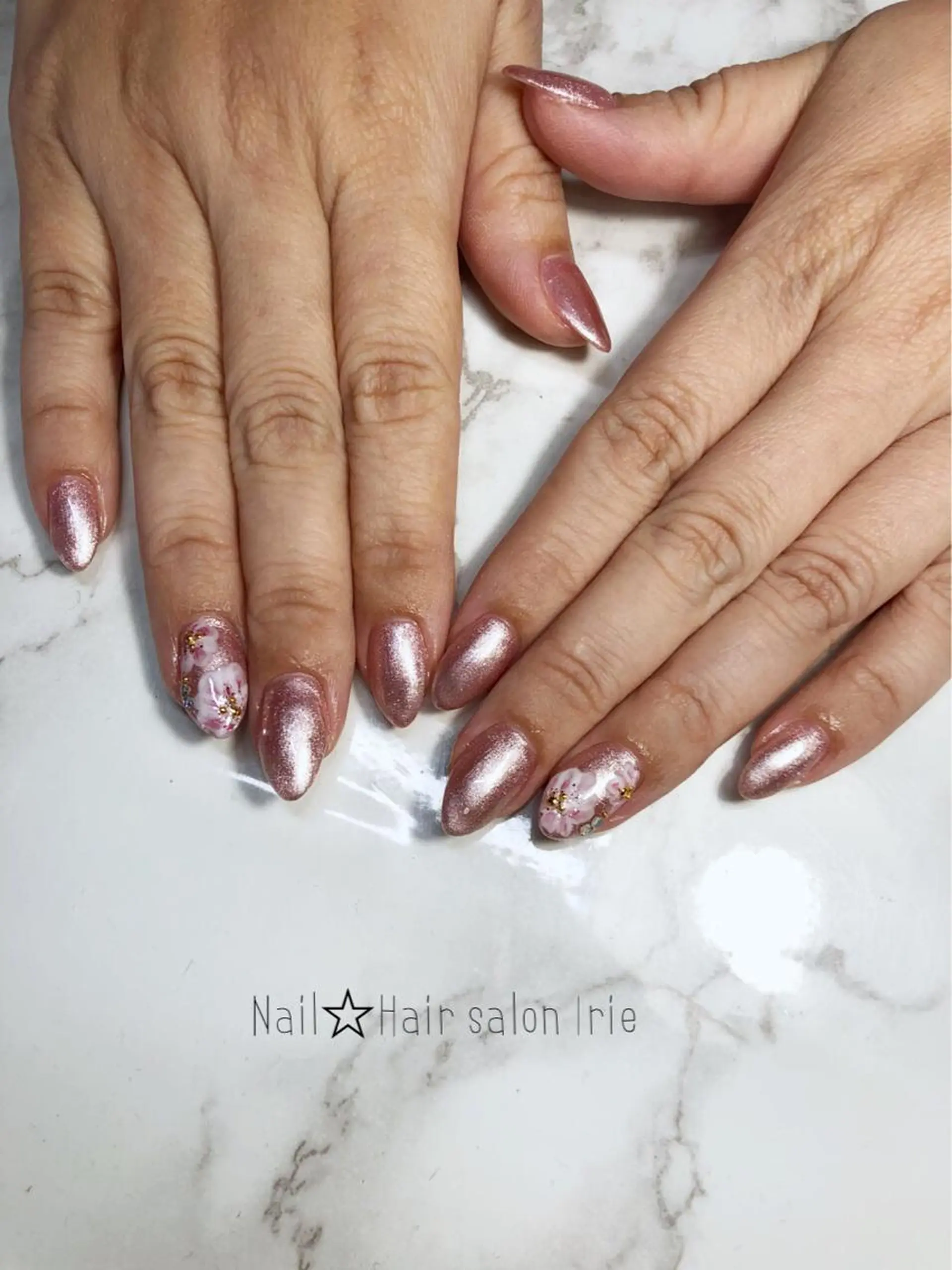 ネイル ハンドネイル ハンドケア Hair salon Irie所属・與儀 知佳のネイルデザイン