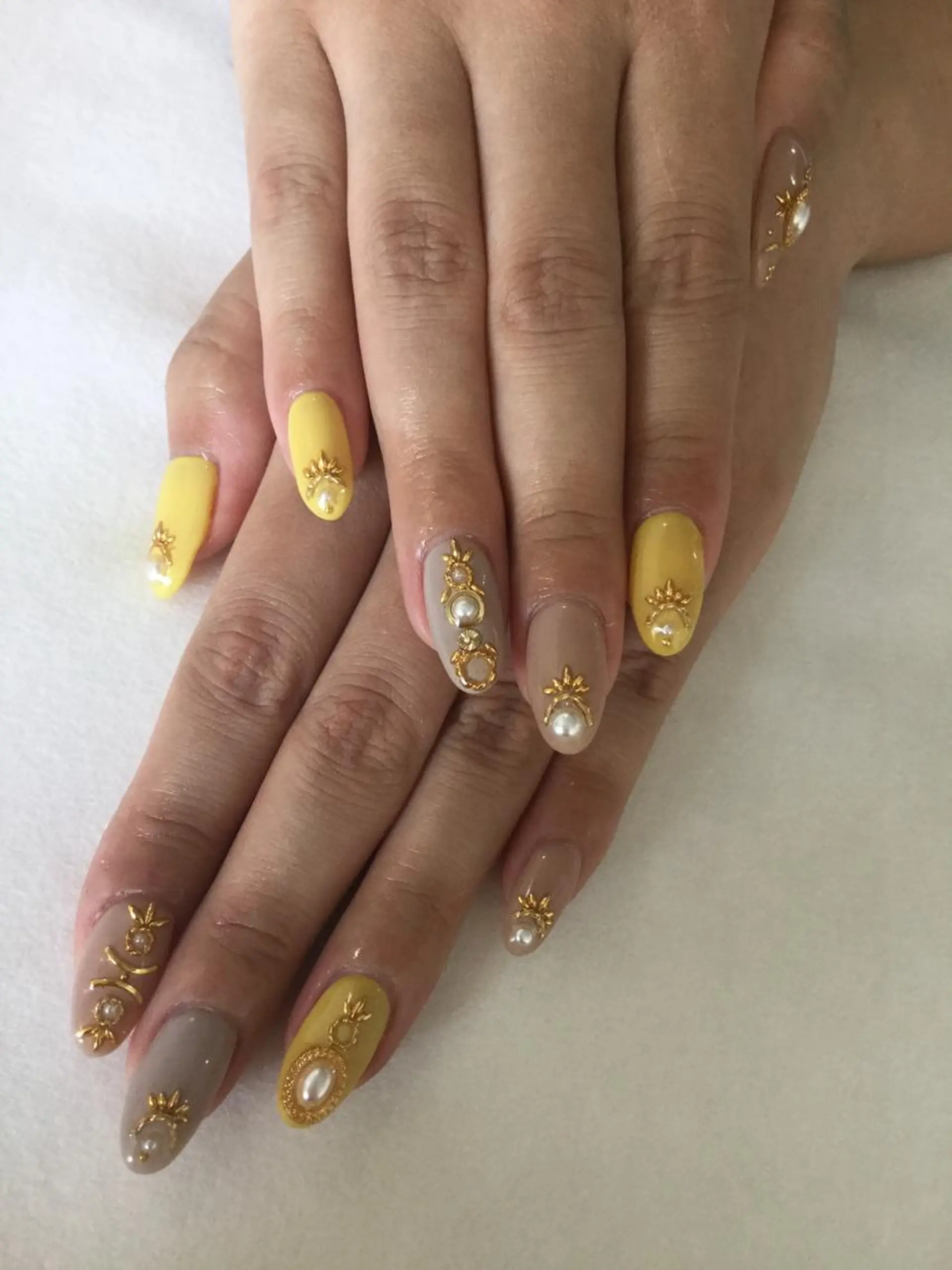 ネイル ハンドネイル 💎🐰 saki. m 🐰💎のネイルデザイン