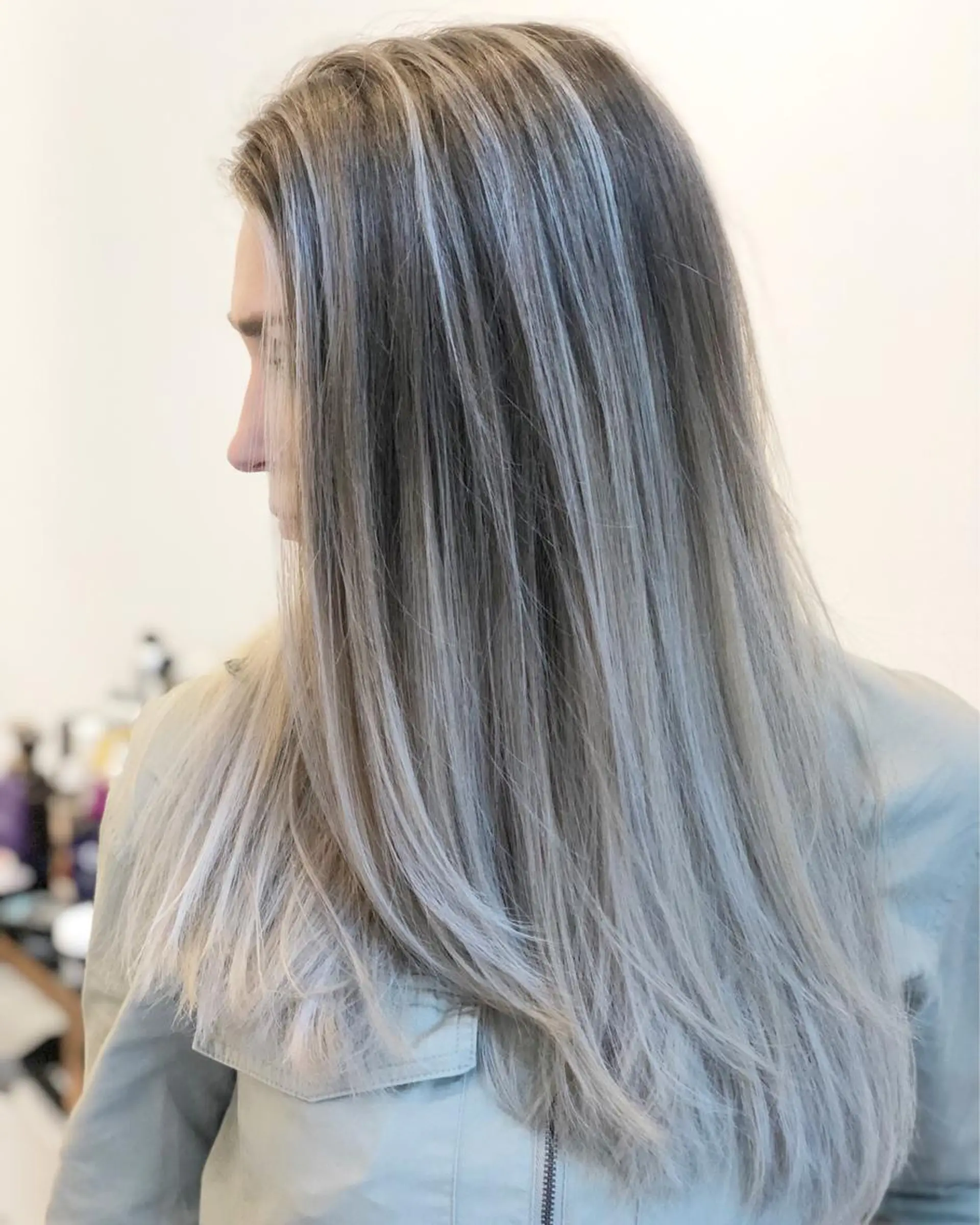 ロング カラー バレイヤージュ ブリーチ 透明感カラー ダブルカラー グレージュ ハイトーン×髪質改善 KENTAのヘアスタイル