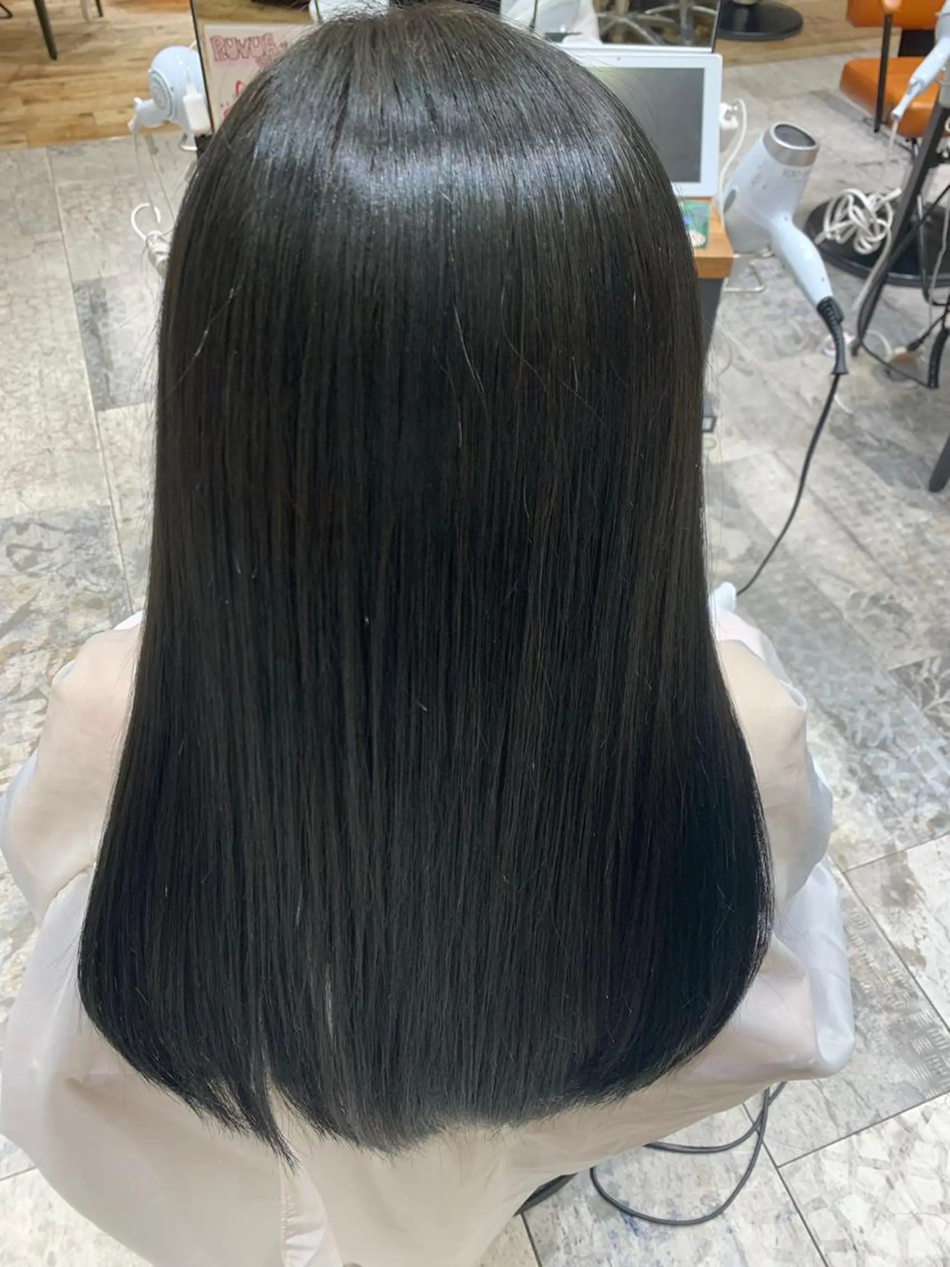 ロング カラー 透明感カラー イルミナカラー トリートメント 美髪ヘッドスパ🫧 西山紗奈江💆‍♀️のヘアスタイル