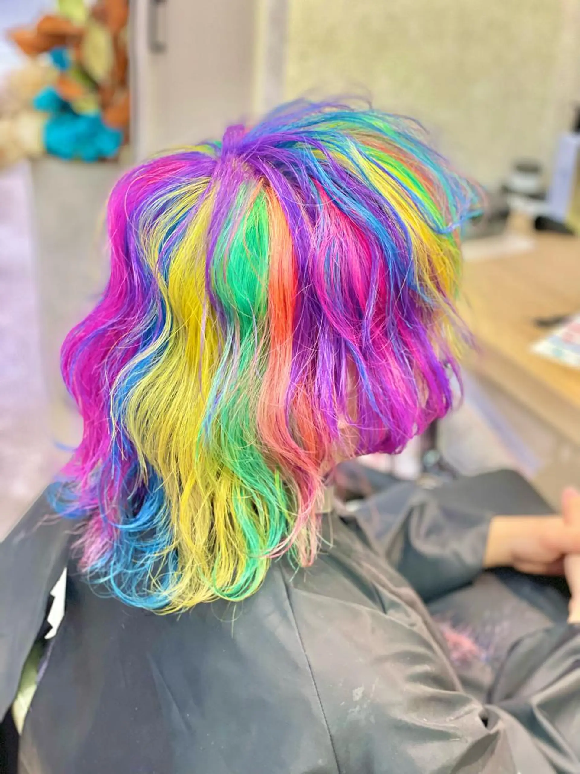 ミディアム カラー ヘアアレンジ メンズ メンズブリーチ メンズインナーカラー メンズウルフカット ブリーチ ケアブリーチ ヘアカラー トリートメント 髪質改善×ハイトーン 中田啄也のヘアスタイル