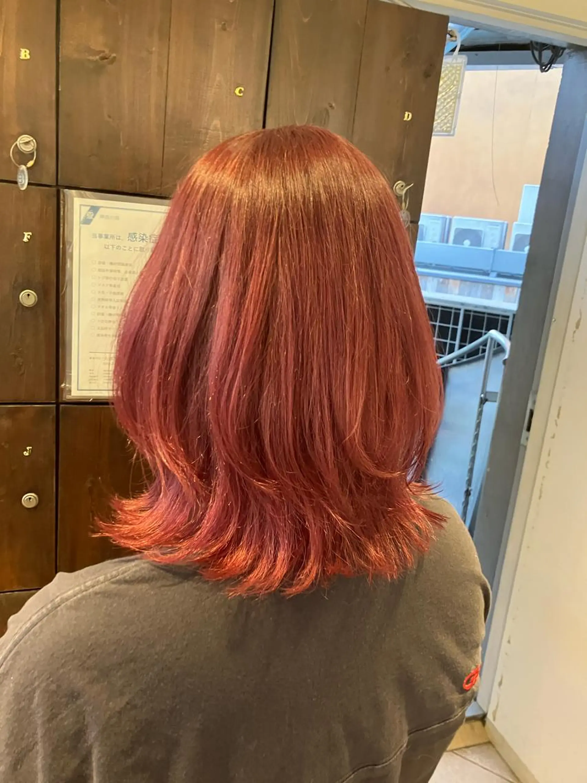 ミディアム カラー カット ヘアカラー トリートメント 奥谷 美代子のヘアスタイル