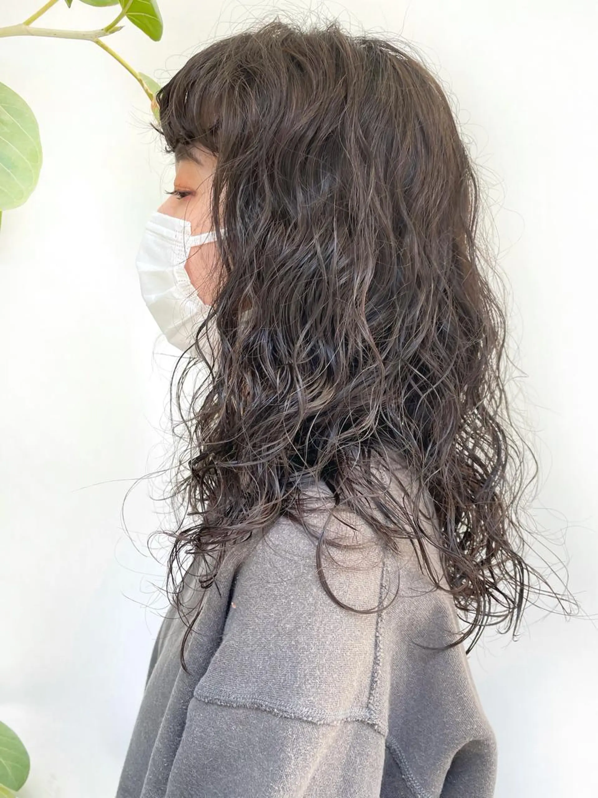 セミロング カラー パーマ マツエク・マツパ mowen RUIのヘアスタイル