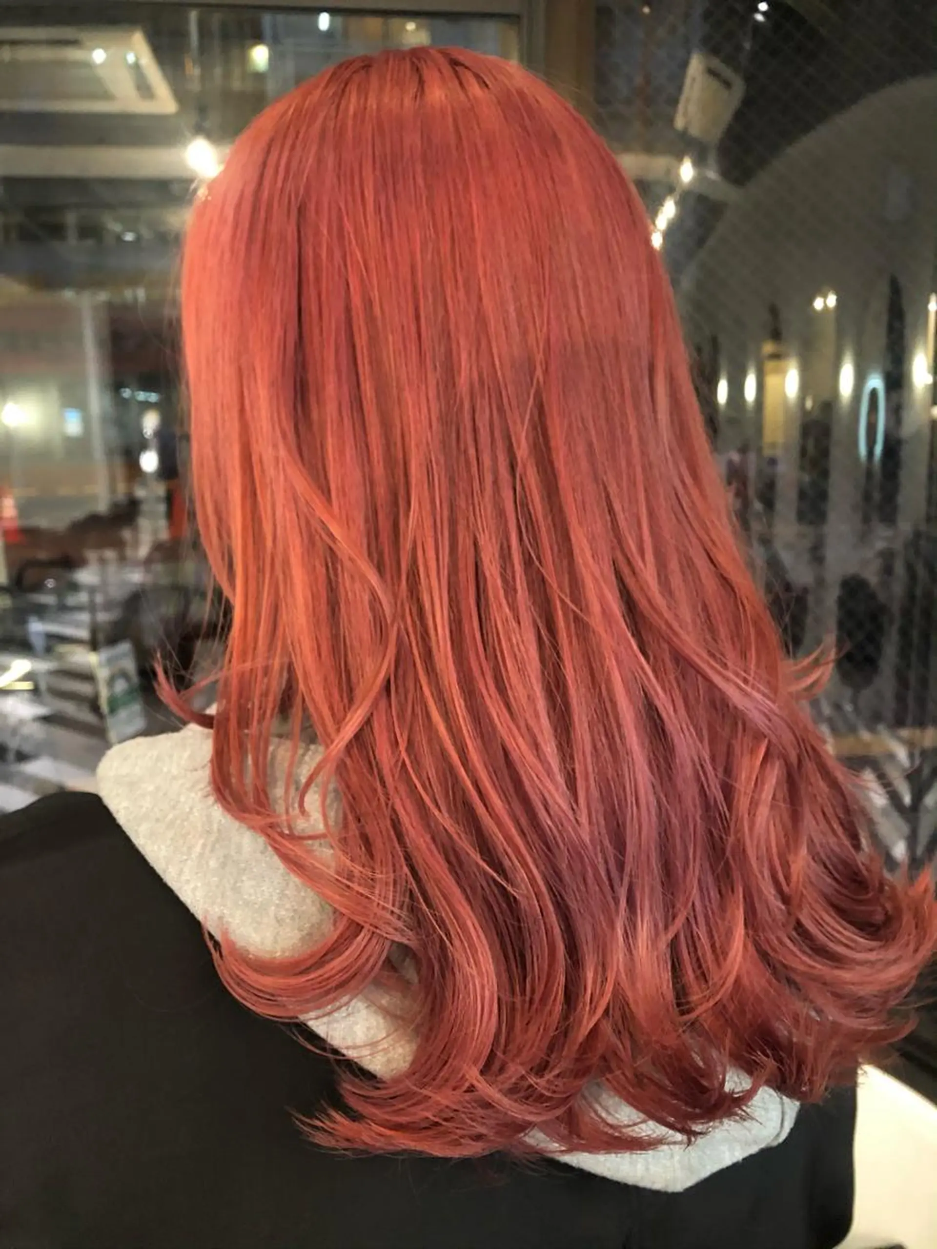 セミロング カラー ブリーチ 貴方に似合うを見つけ ます🌱市川リョウカのヘアスタイル