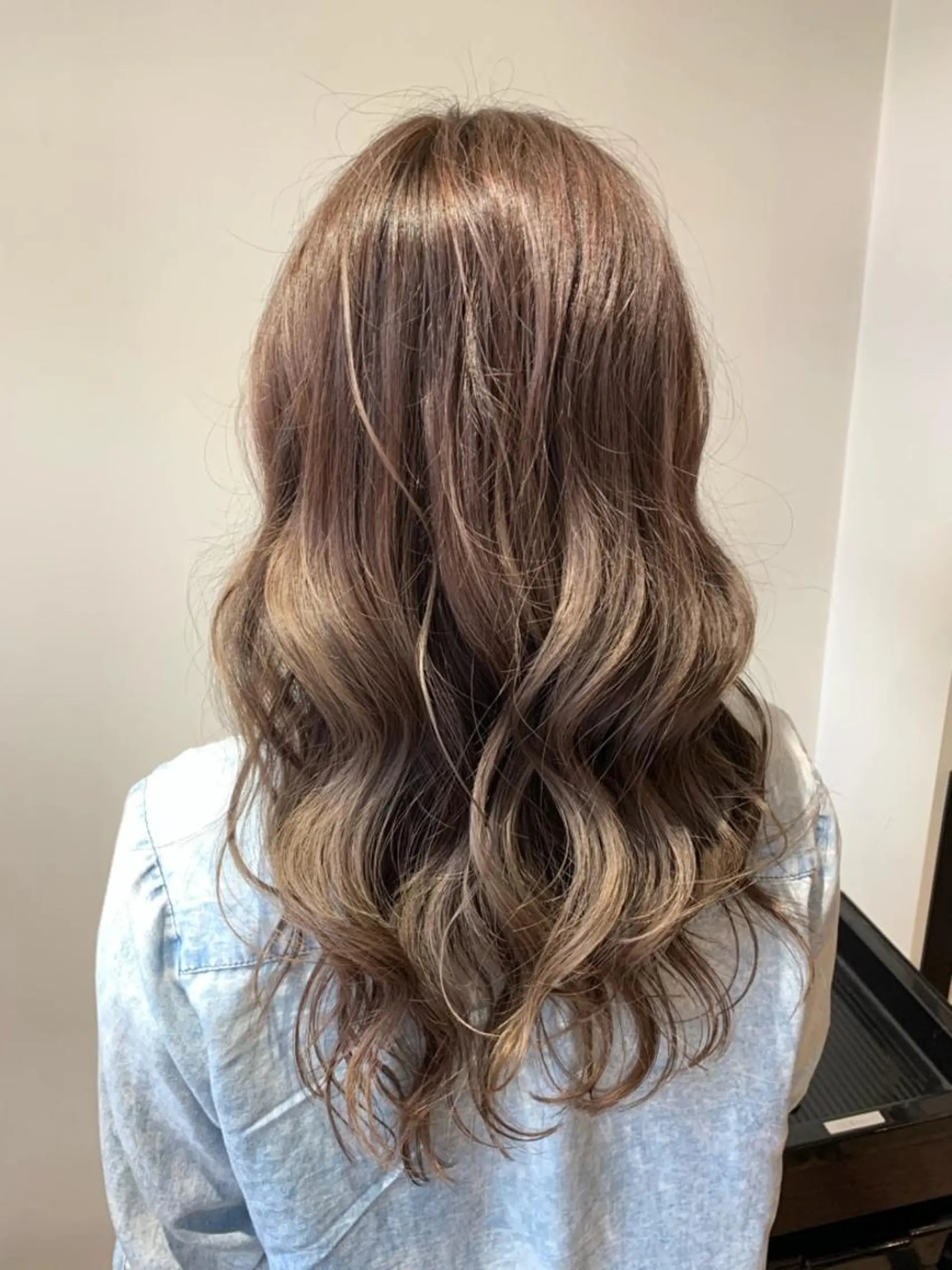 ミディアム ✨髪質改善✖︎顔周り レイヤー✨ナカムラのヘアスタイル