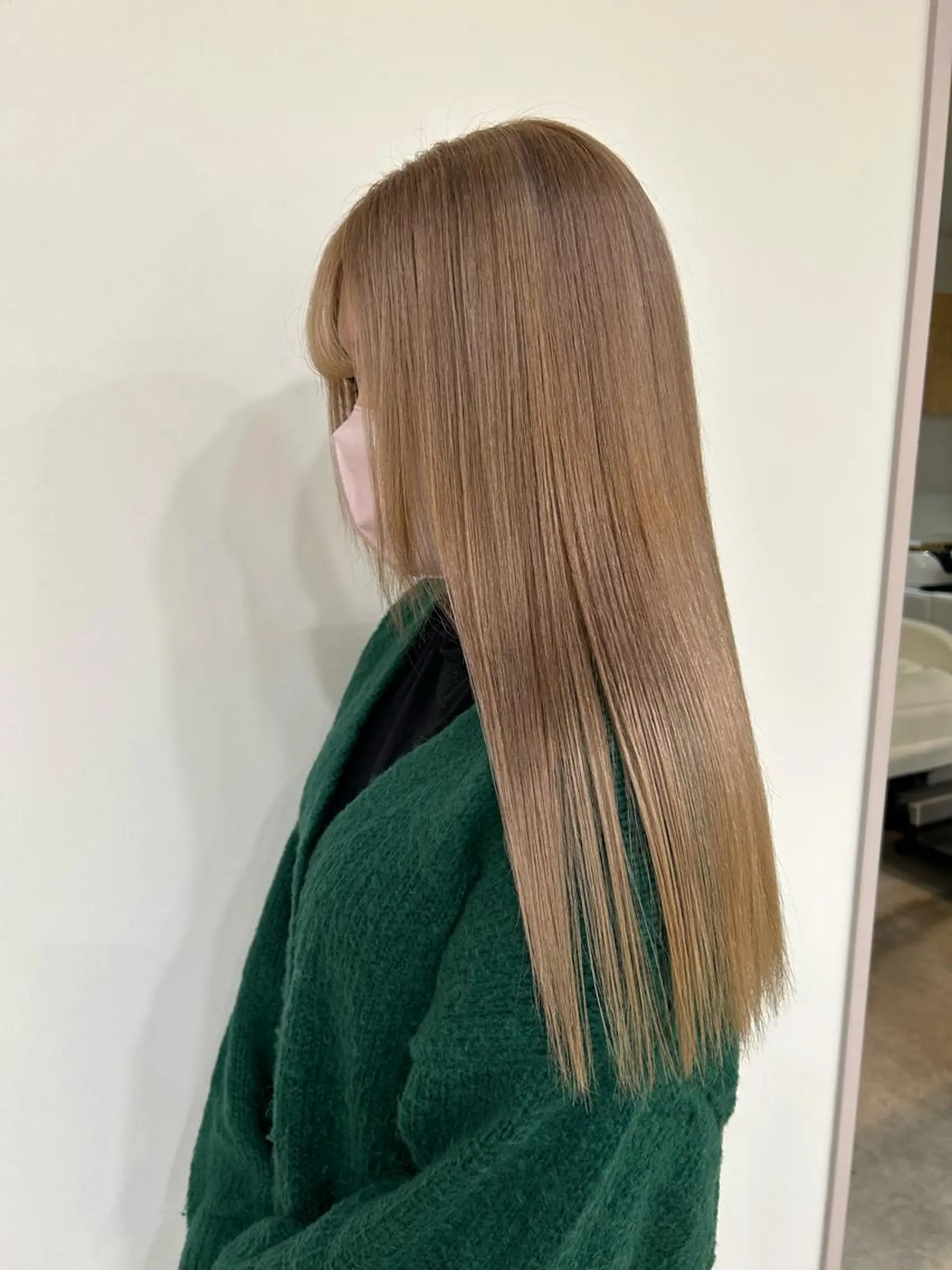 カラー ブリーチ ヘアカラー 杉林 莉沙のヘアスタイル