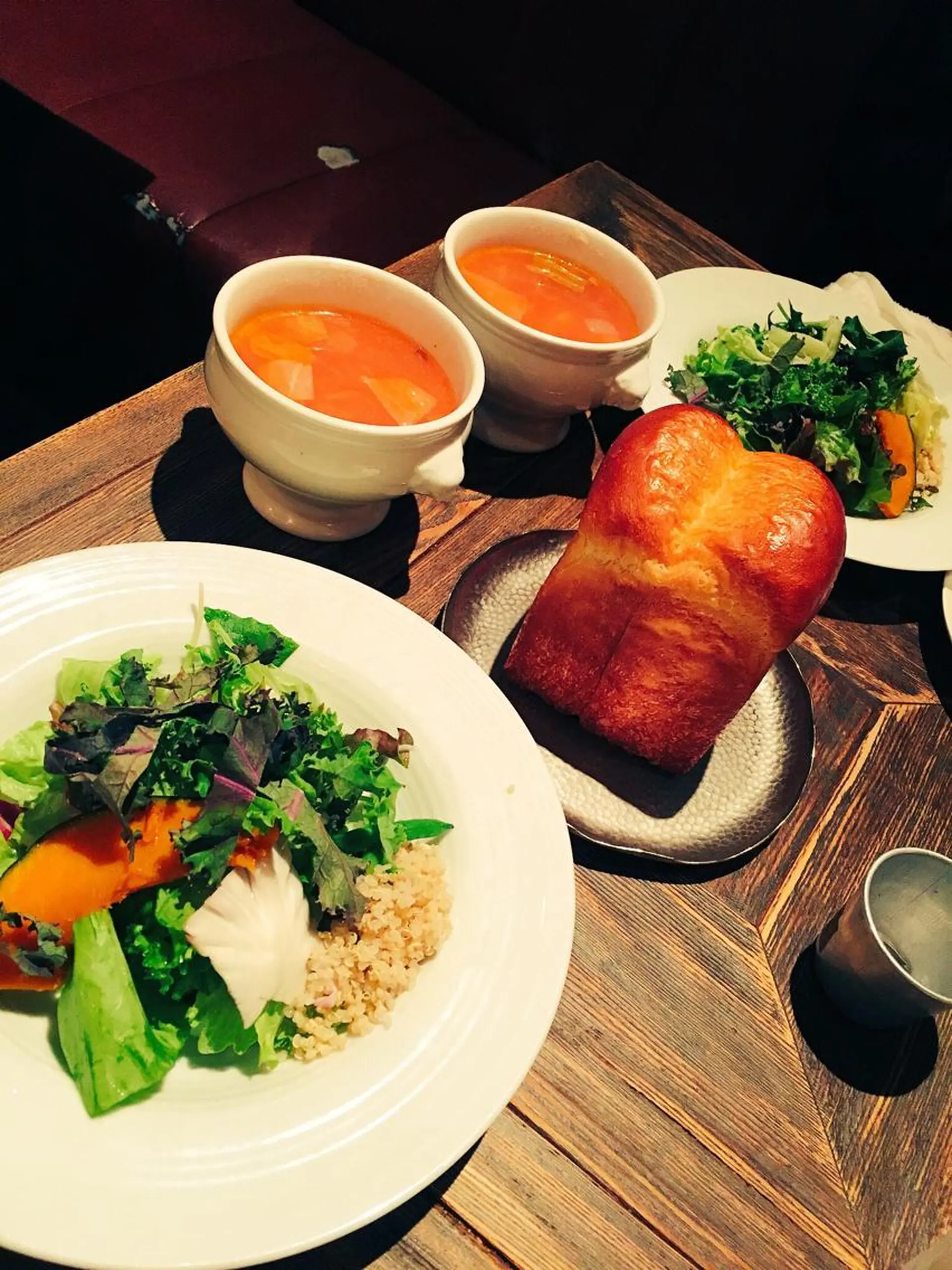 ロング カラー パーマ ヘアアレンジ メンズ キッズ ネイル マツエク・マツパ アニメ,Vオタク× 即効痩せエステサロンのエステ・リラクイメージ