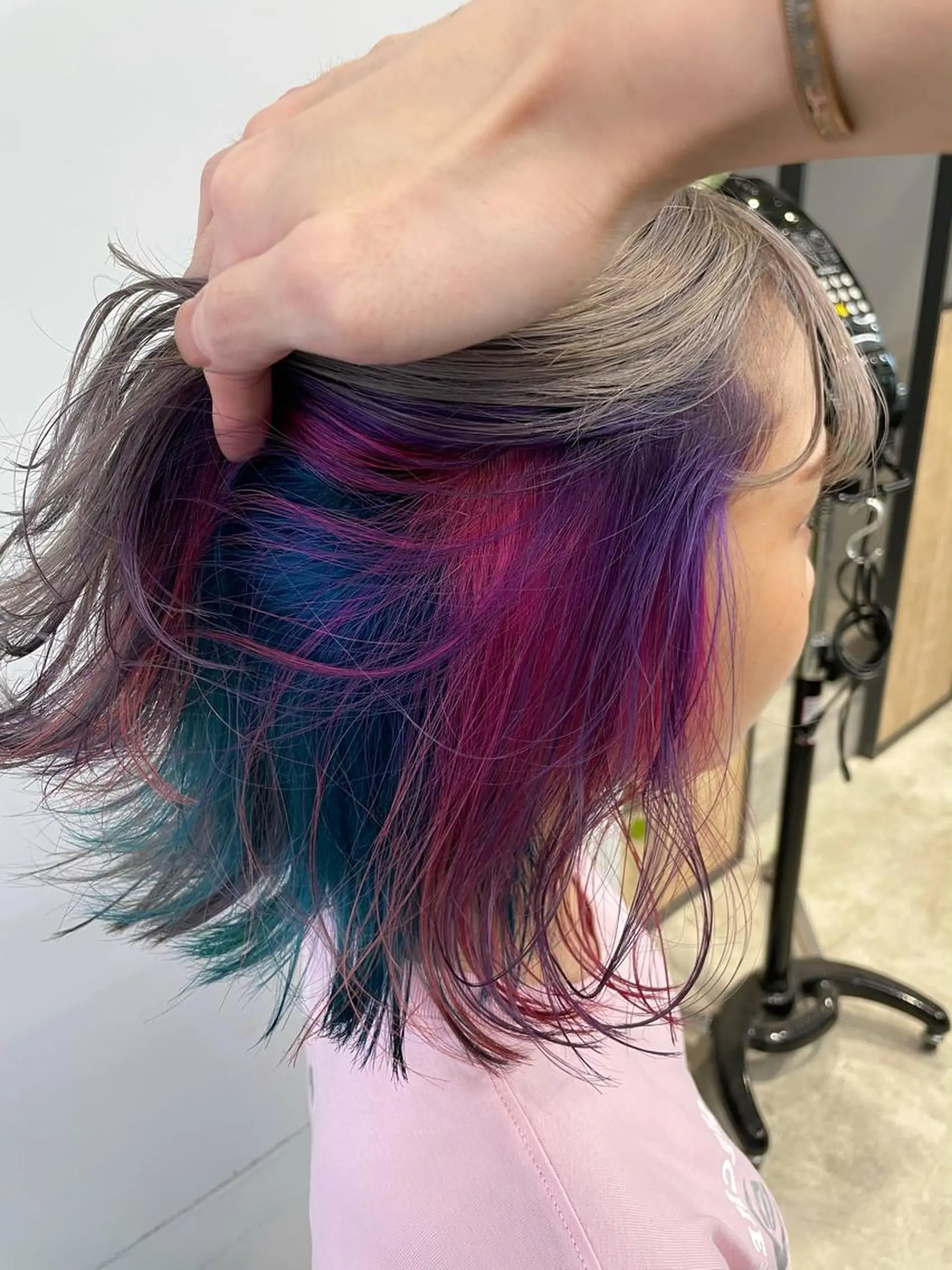 ミディアム SAEKI【ior 】北千住店ブリーチのヘアスタイル