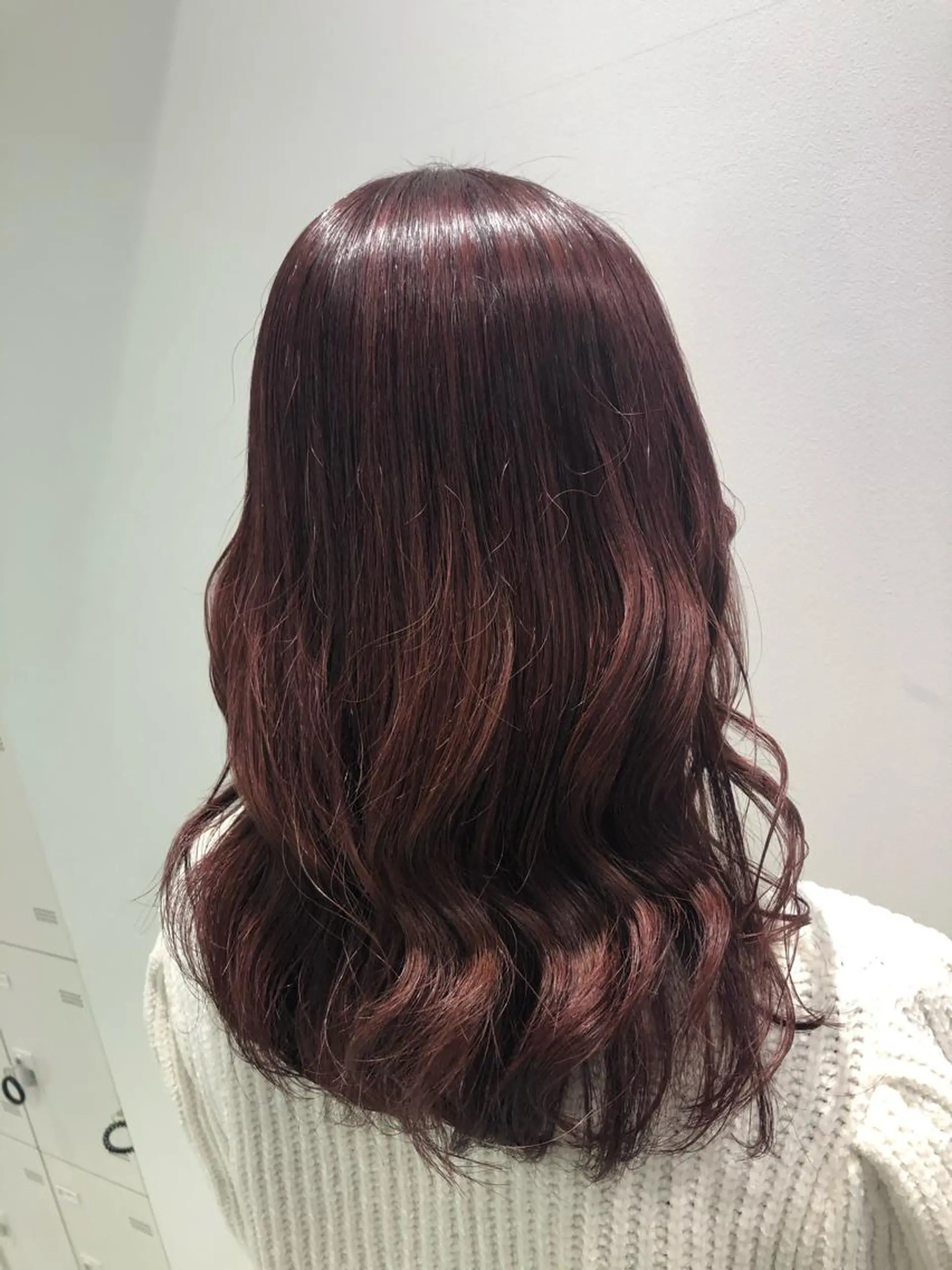 セミロング カラー パーマ ヘアアレンジ ネイル マツエク・マツパ 韓国風ベージュ🤎 赤みなし🌿横浜🤎のヘアスタイル