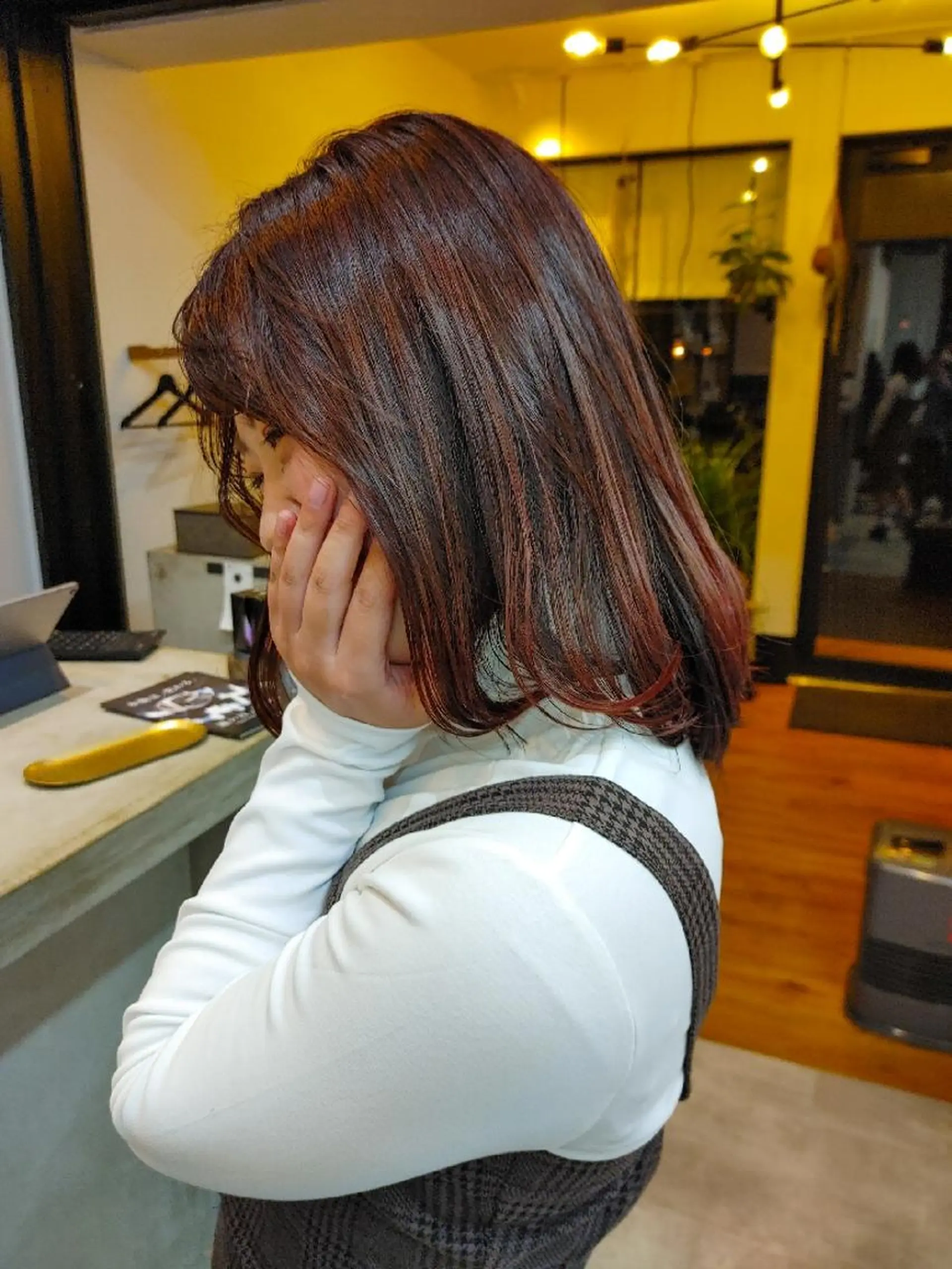 カラー セミロング 杉本 直樹のヘアスタイル