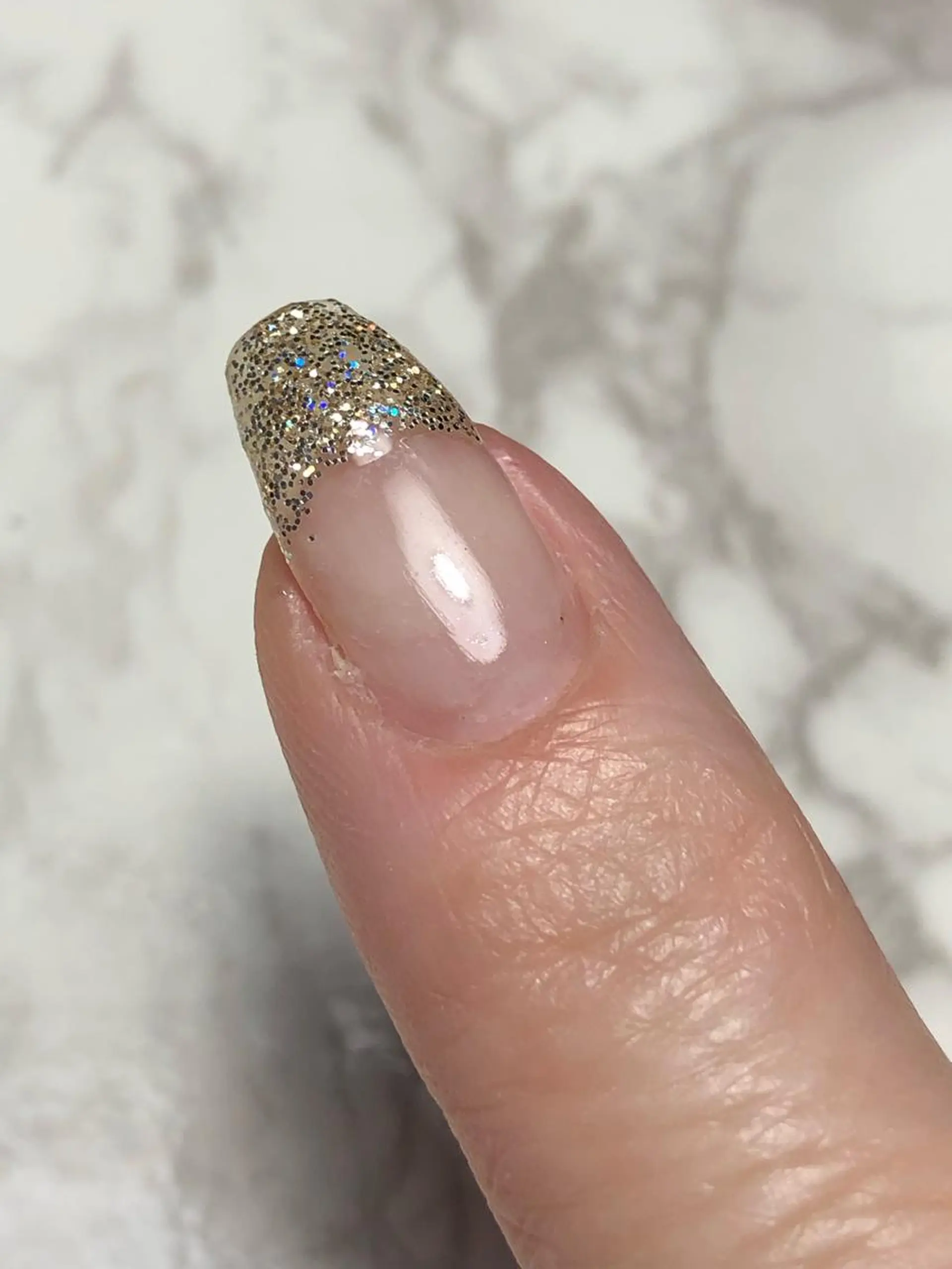 ネイル フレンチネイル ラメ(グリッター) 自爪育成ネイルサロン ヴェルニのネイルデザイン