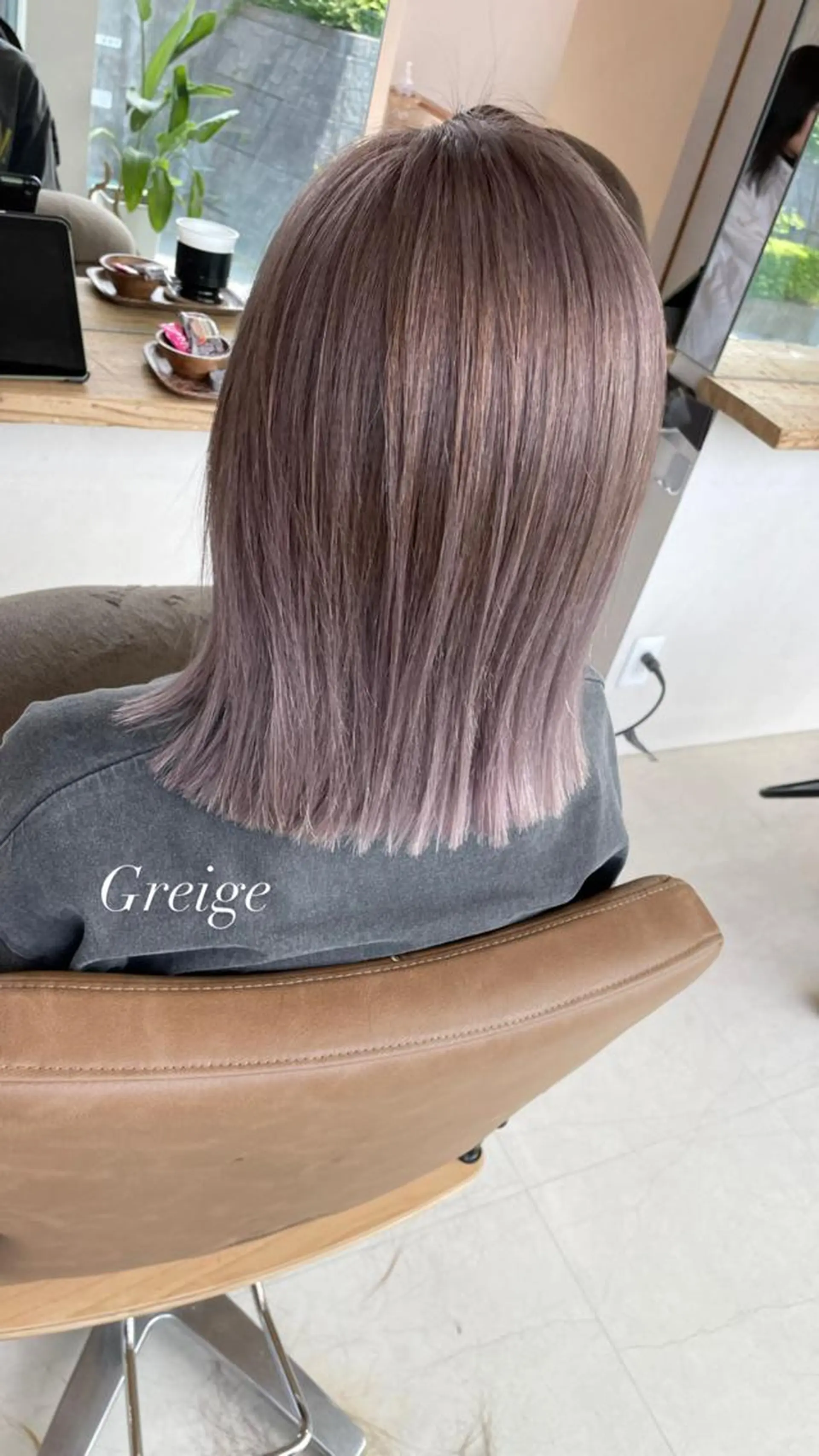 セミロング ヘアカラー 鈴木 妃帆未のヘアスタイル