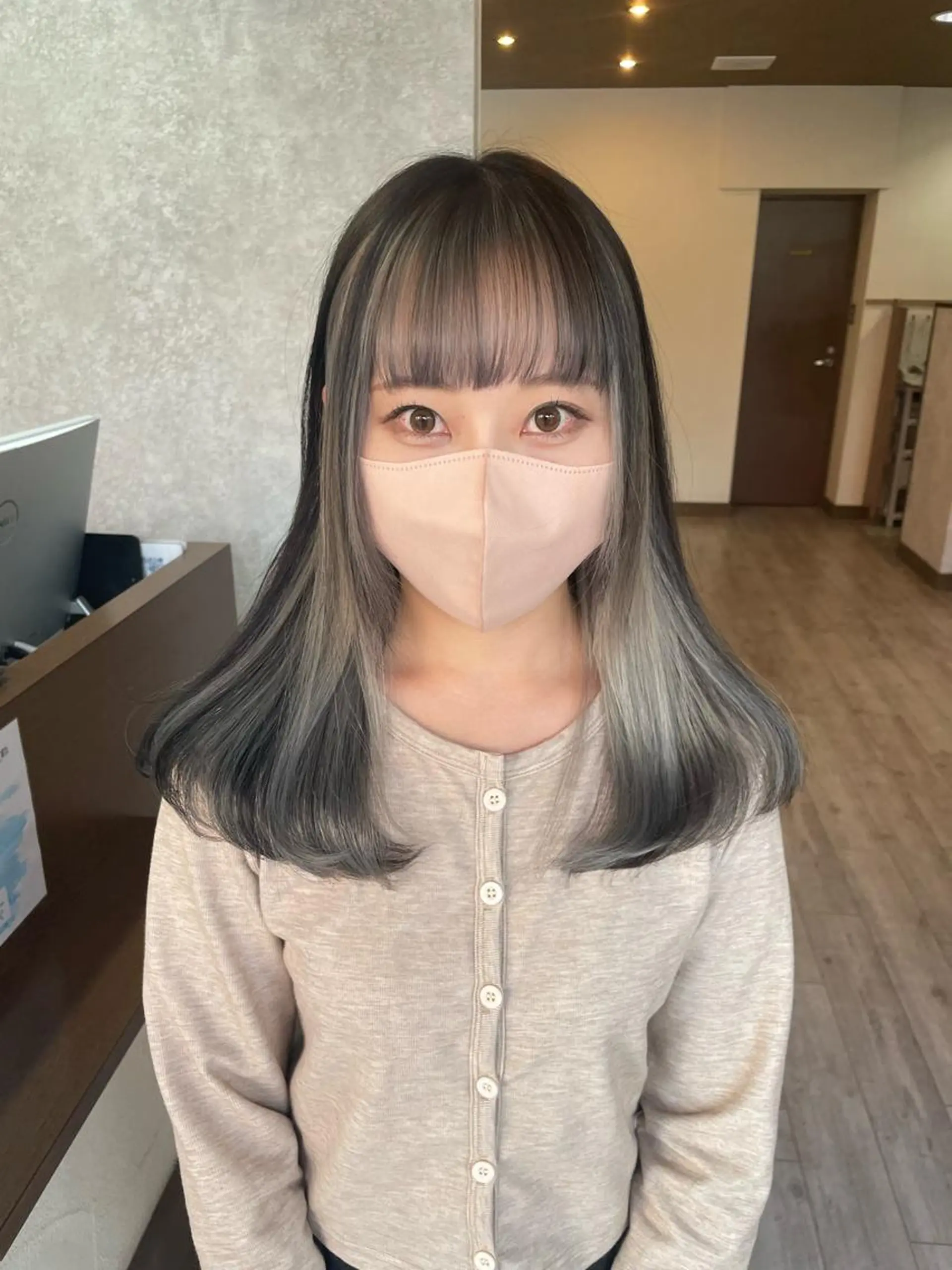 セミロング カラー ミストバング  フェイスフレーミング インナーカラー 🫧ヒシダアキ taboo.i🫧のヘアスタイル