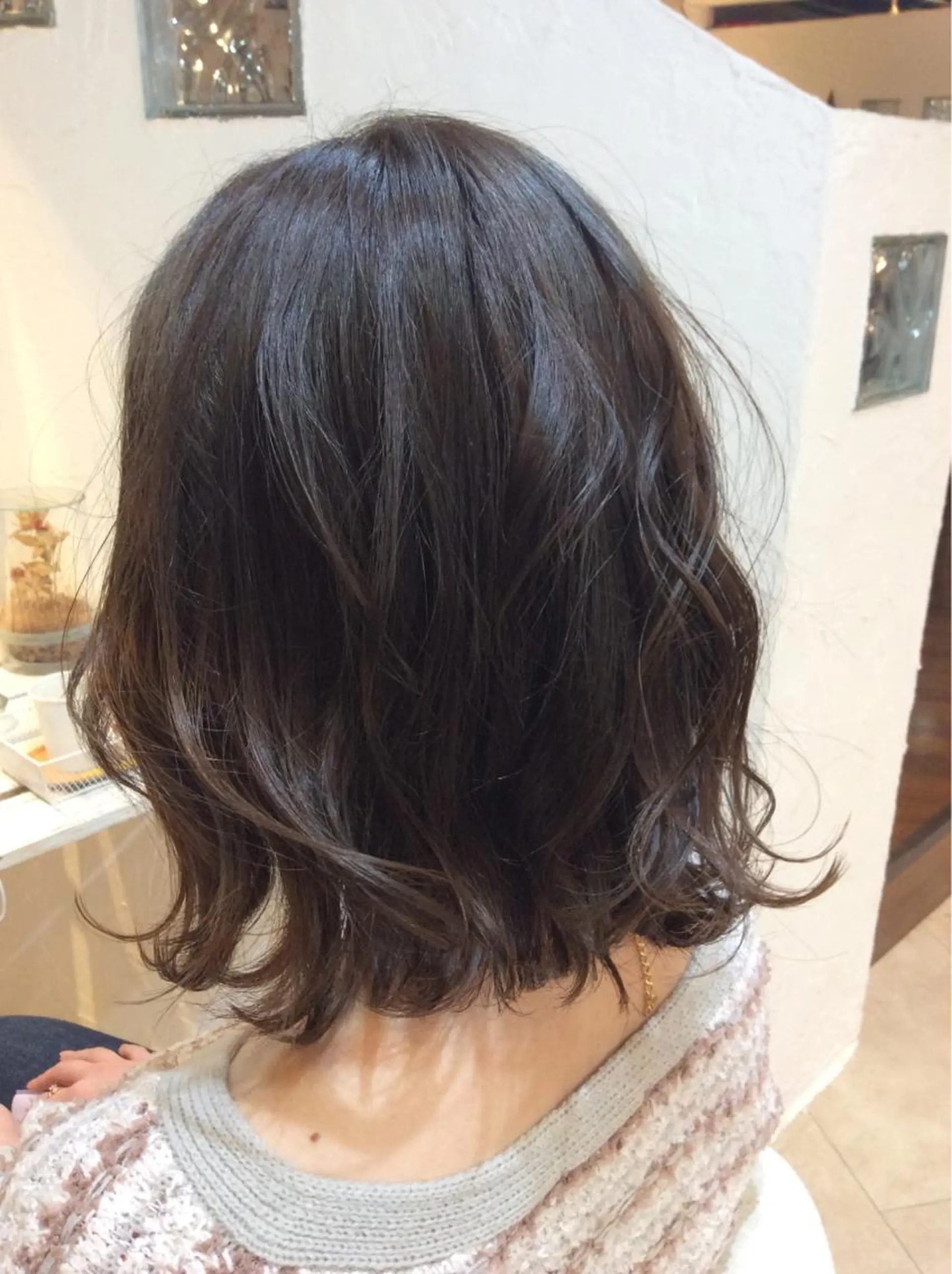 ミディアム カラー 切りっぱなしボブ イルミナカラー ボブ 外ハネヘア 🌱工藤たいかい Lost  Cityのヘアスタイル