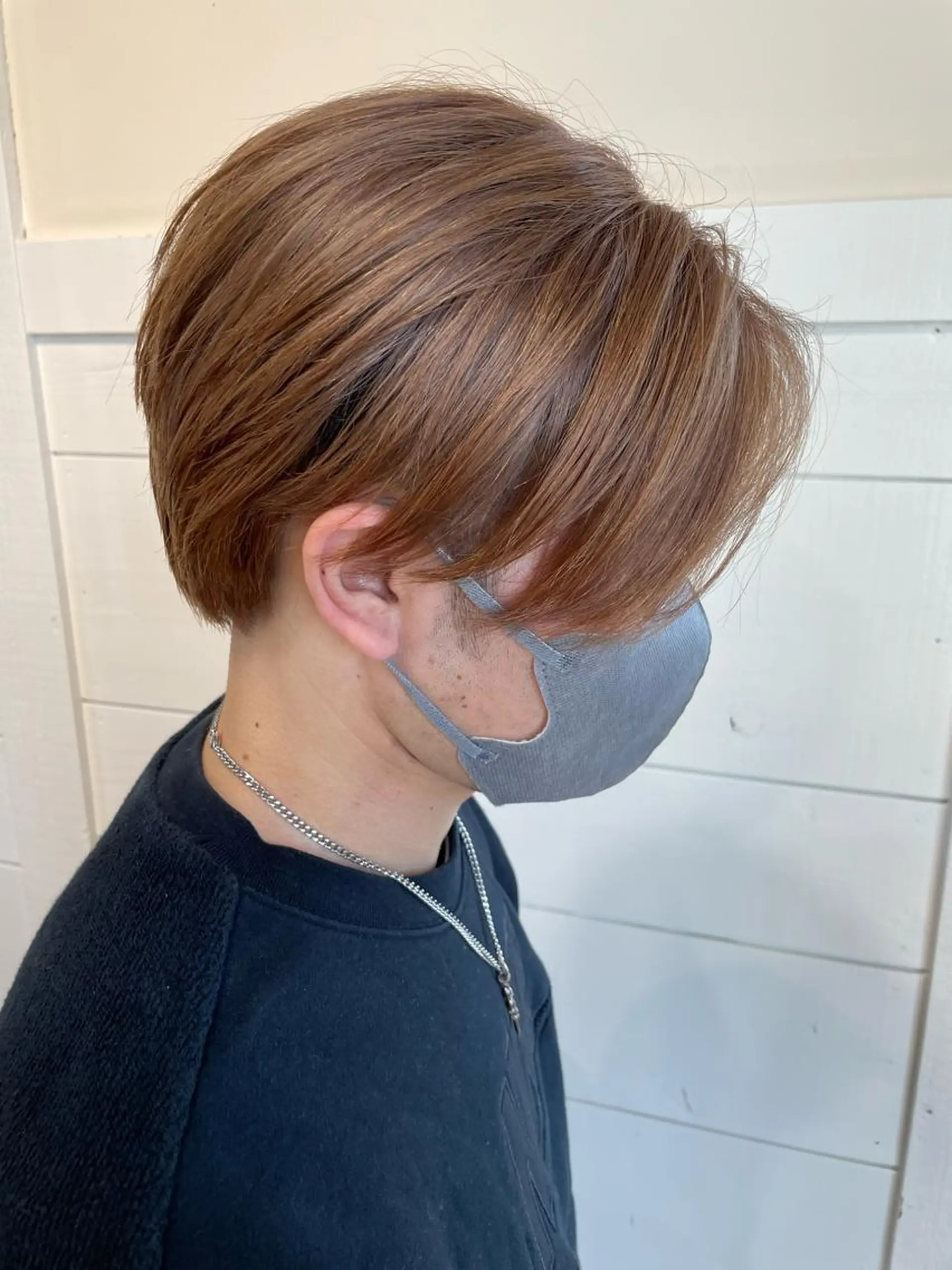 カラー メンズ 足立 悠輔のヘアスタイル