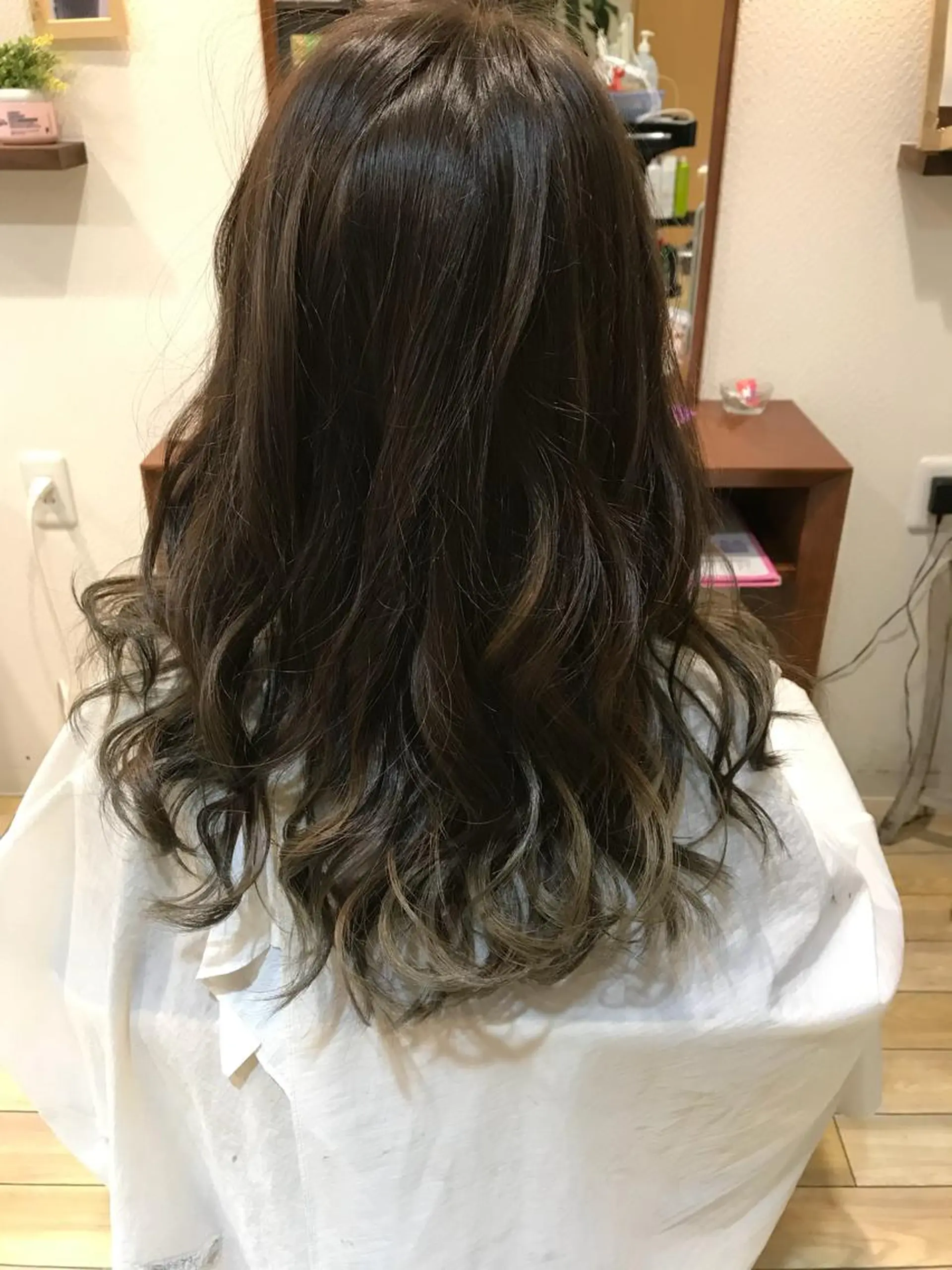 セミロング 脇坂 誠也のヘアスタイル