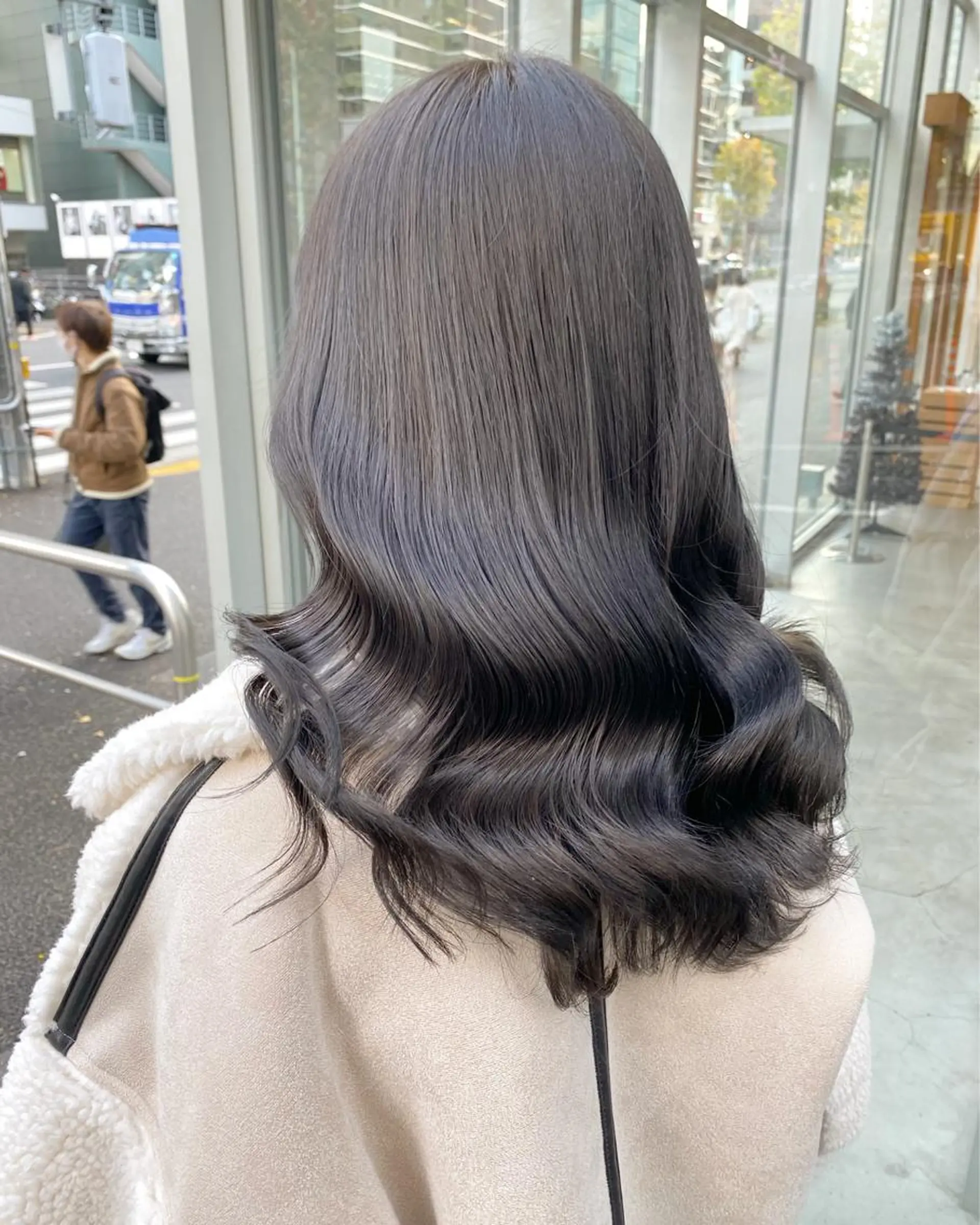 ロング カラー ブリーチ ブリーチなしカラー 大人っぽ韓国レディ レイヤー🤍渋谷のヘアスタイル