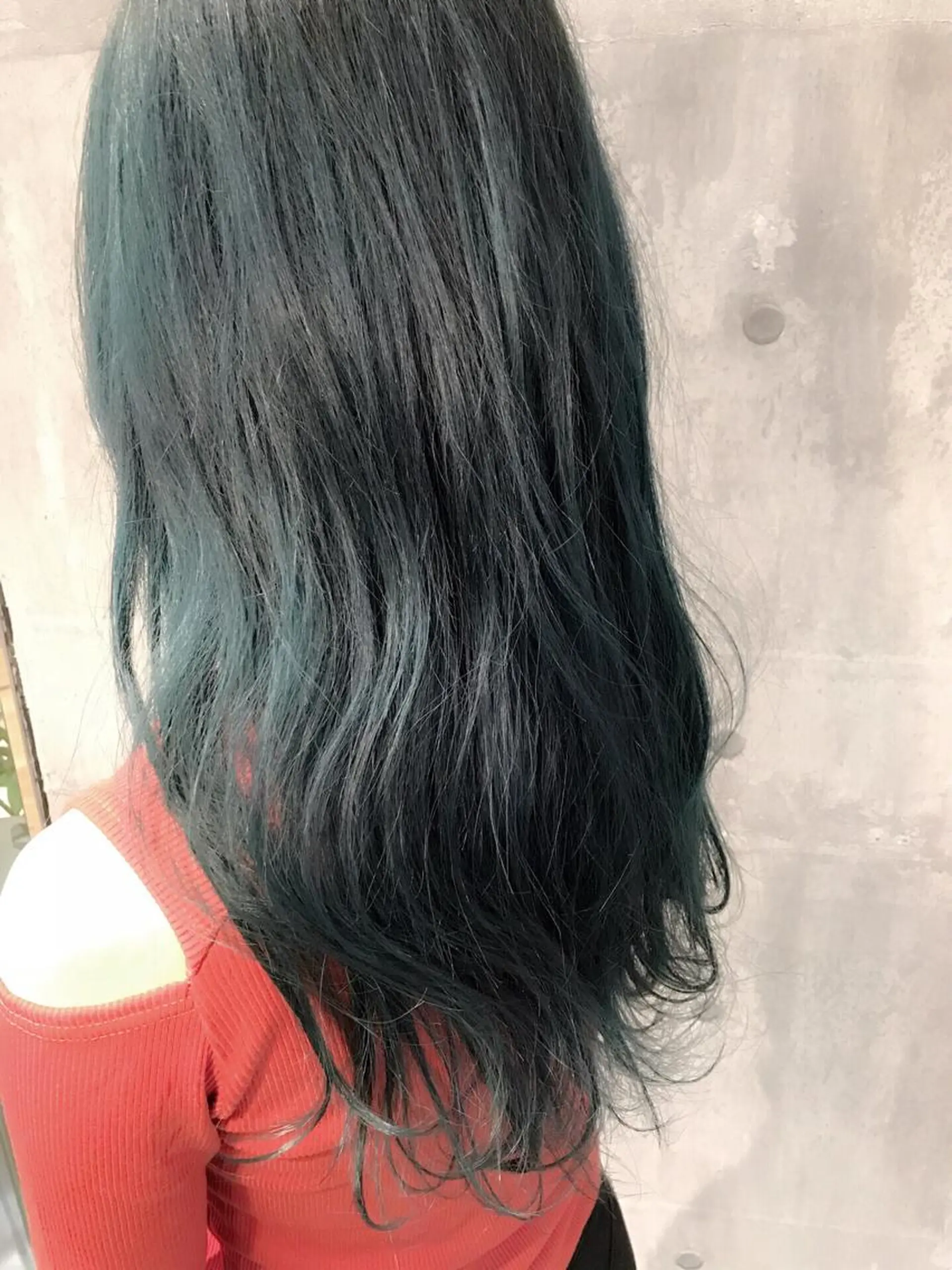 セミロング カラー ブリーチ グレージュ カット ヘアカラー トリートメント 田室 和幸のヘアスタイル