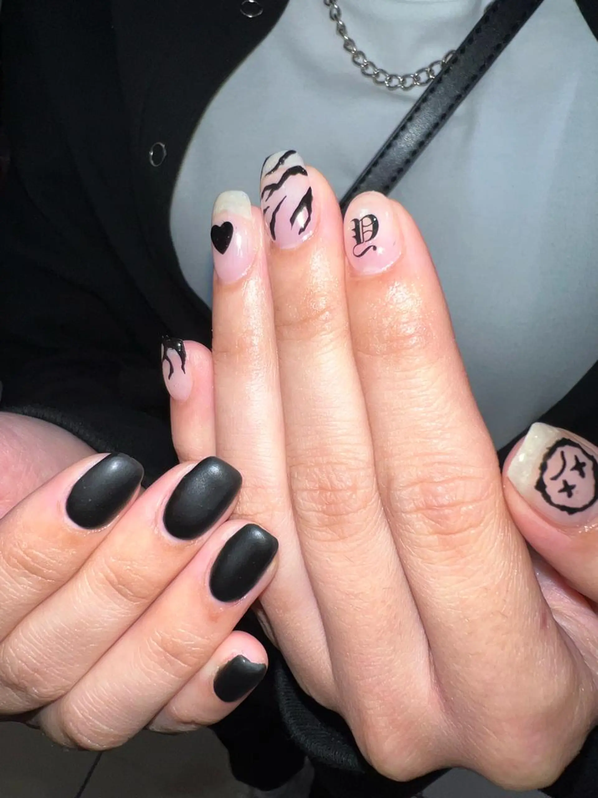 ネイル ホワイト 個性派／中韓ネイル SAKURAのネイルデザイン