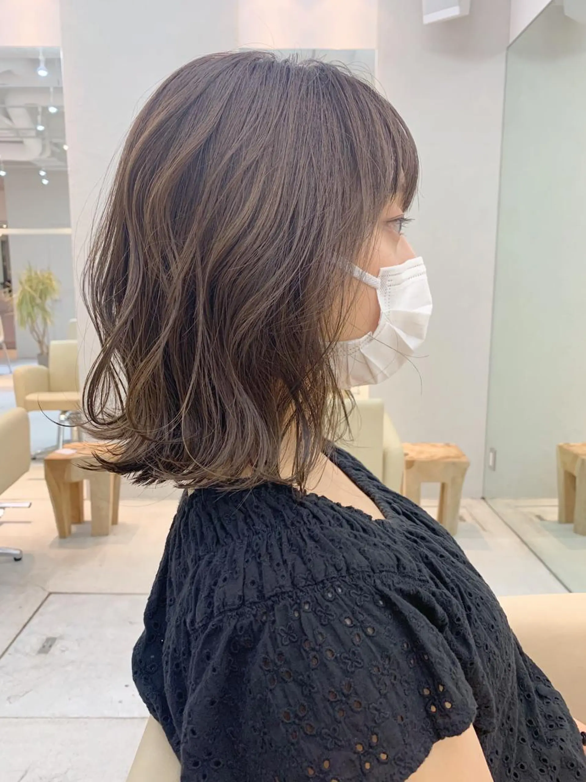 ミディアム カラー ブリーチ 透明感カラー グレージュ ハイライトカラー ハイライト カット ヘアカラー トリートメント sakoda shunkiのヘアスタイル