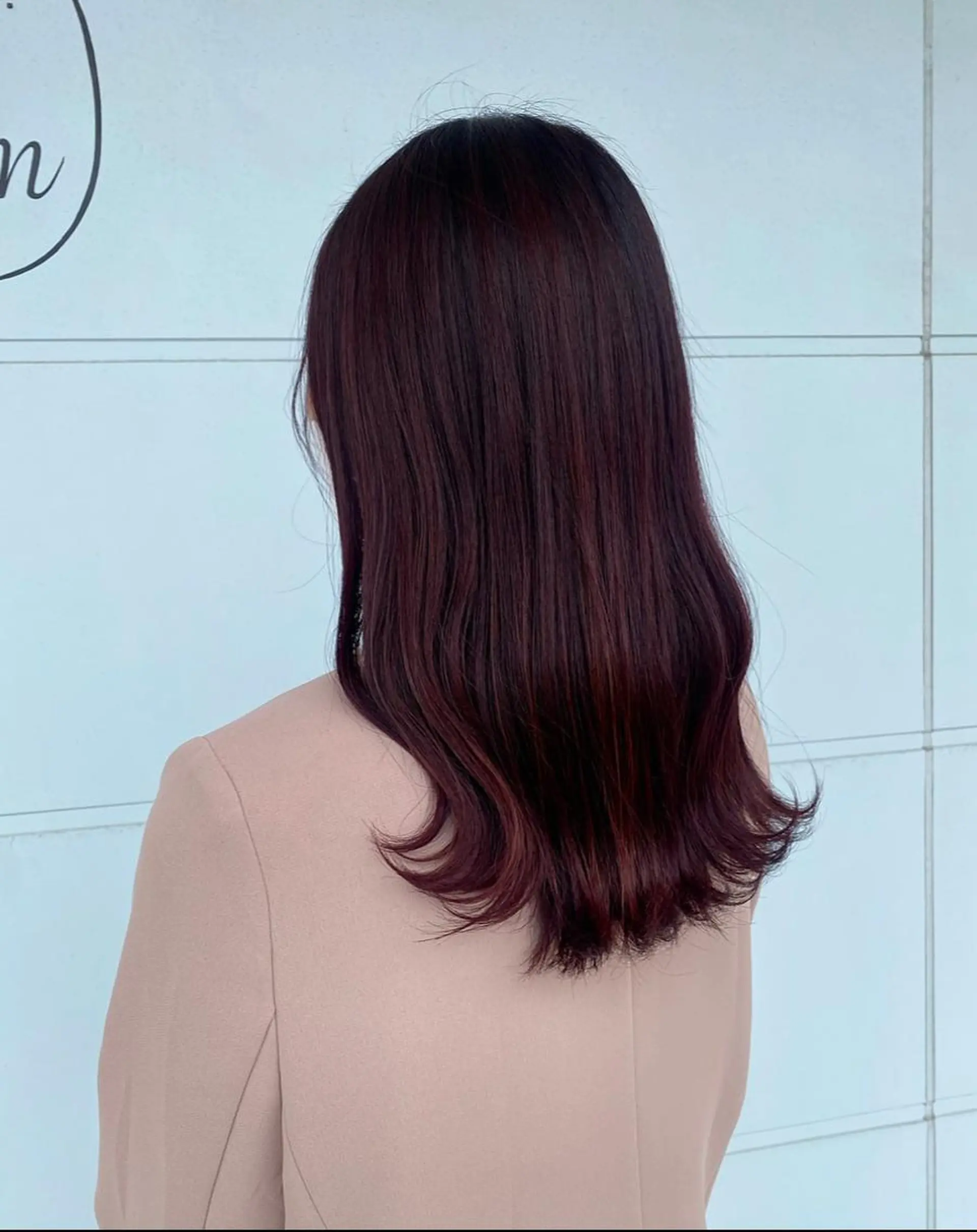 セミロング ピンクブラウン 丸山 純奈のヘアスタイル