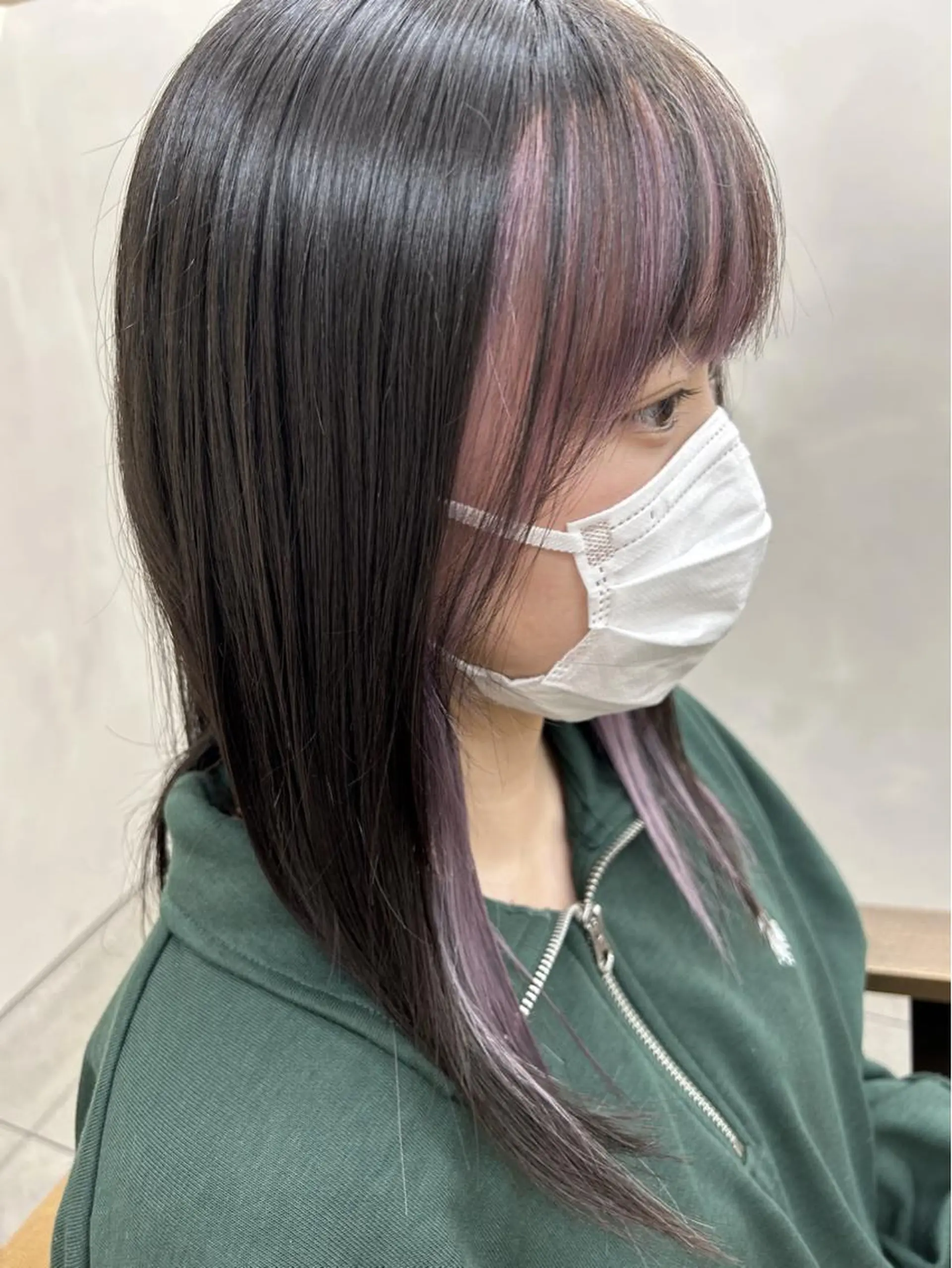 ミディアム 田中 恭子のヘアスタイル