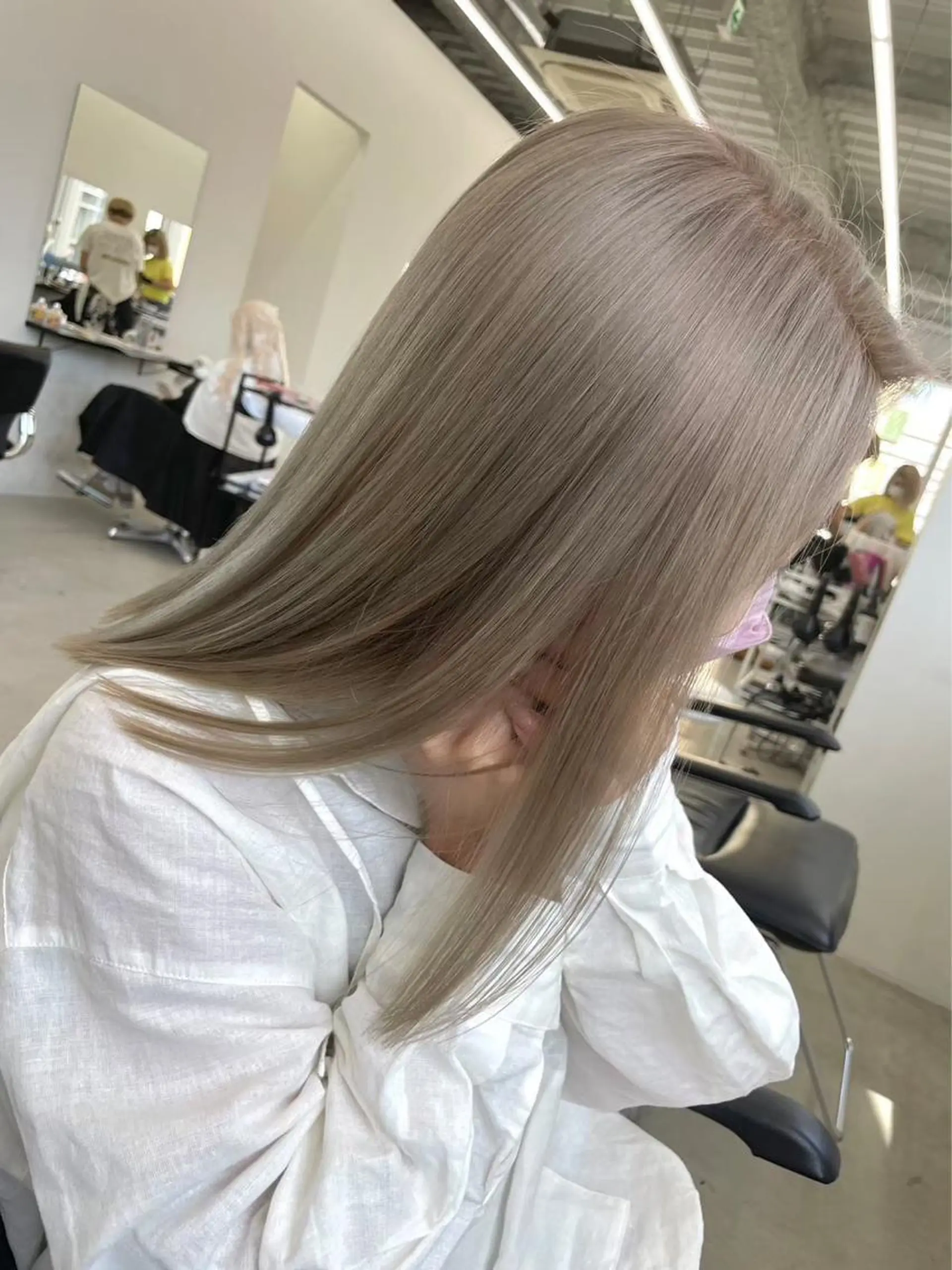 ロング カラー ダブルカラー 齋藤 梨乃のヘアスタイル