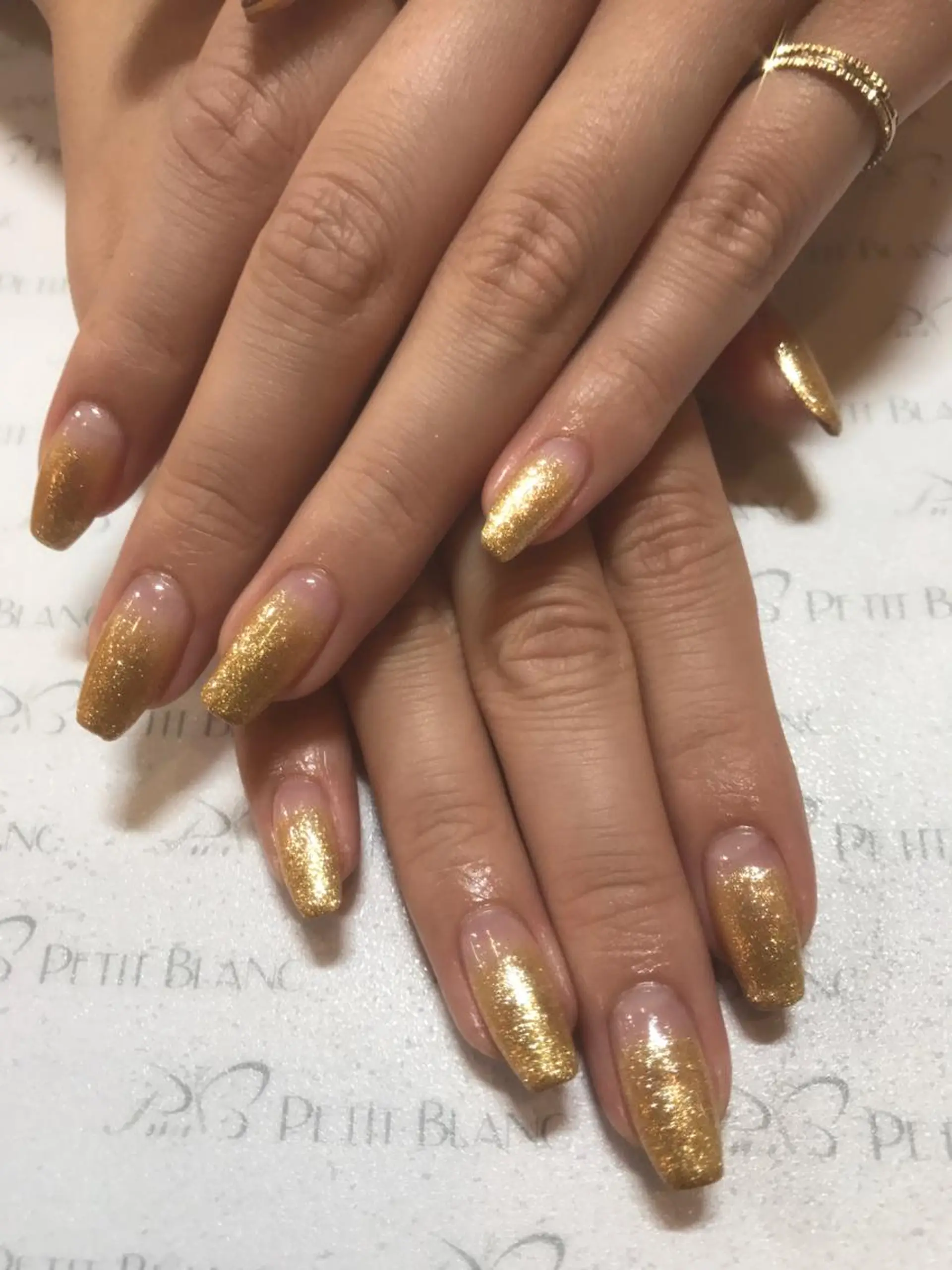 ネイル グラデーション PetitBlanc KAZUKIのネイルデザイン