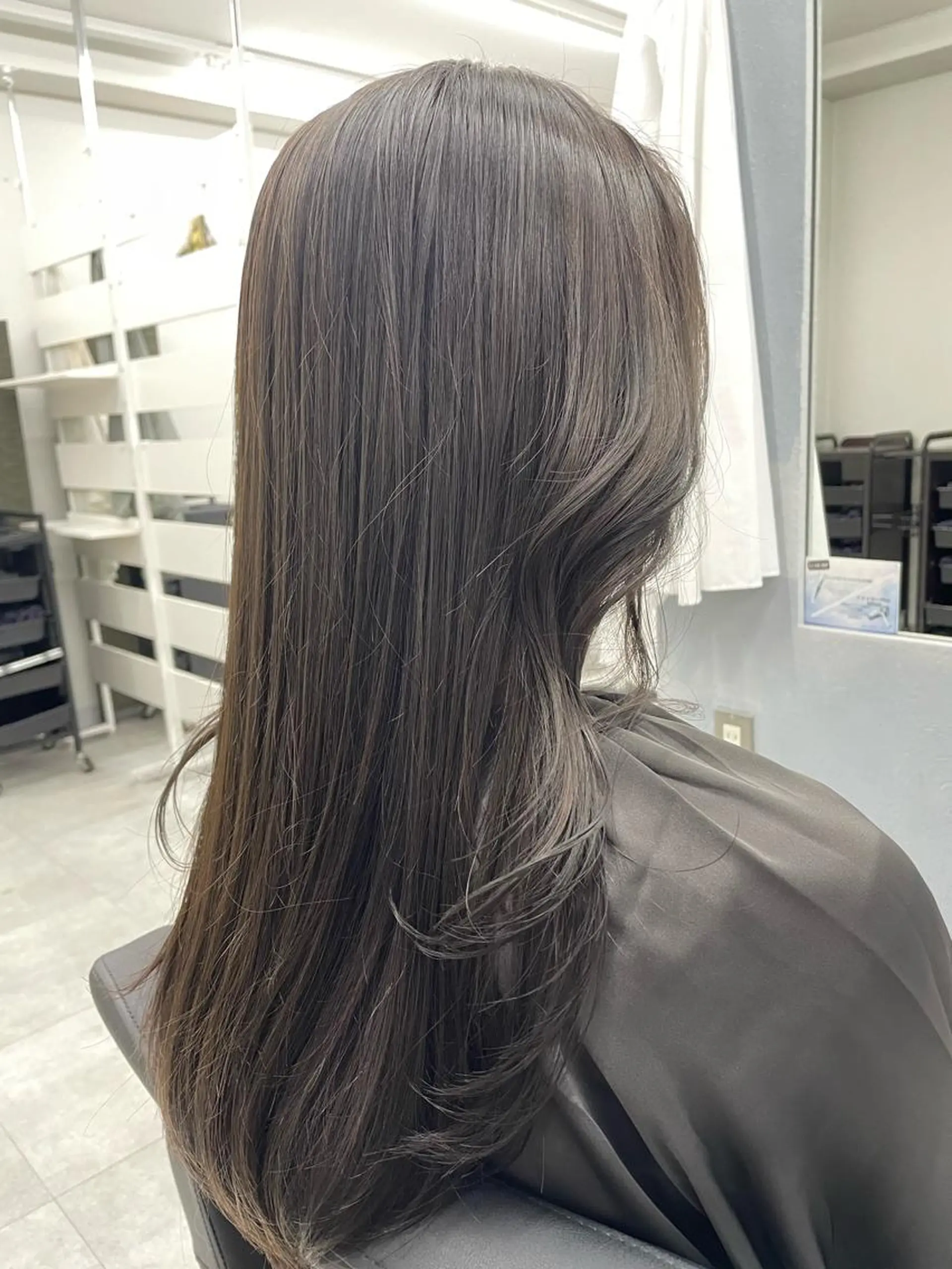 ロング カラー 透明感♡くすみカラー shiori/小岩のヘアスタイル