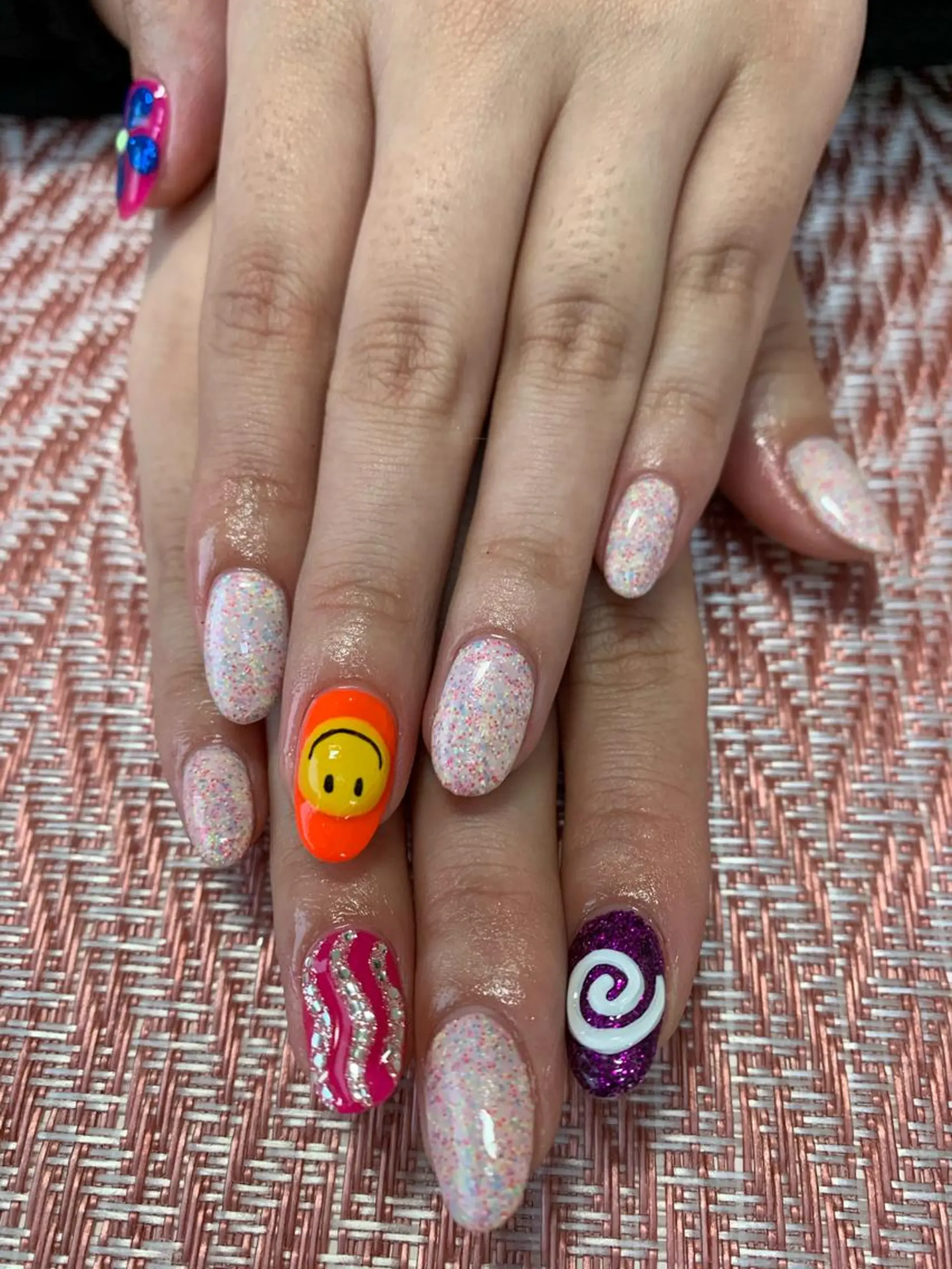 ネイル rukianail 新里のネイルデザイン