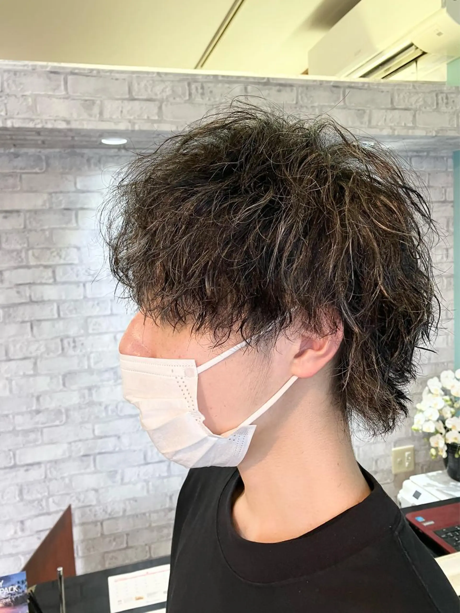 パーマ メンズ カット パーマ ヘアークルーズ ピースのヘアスタイル