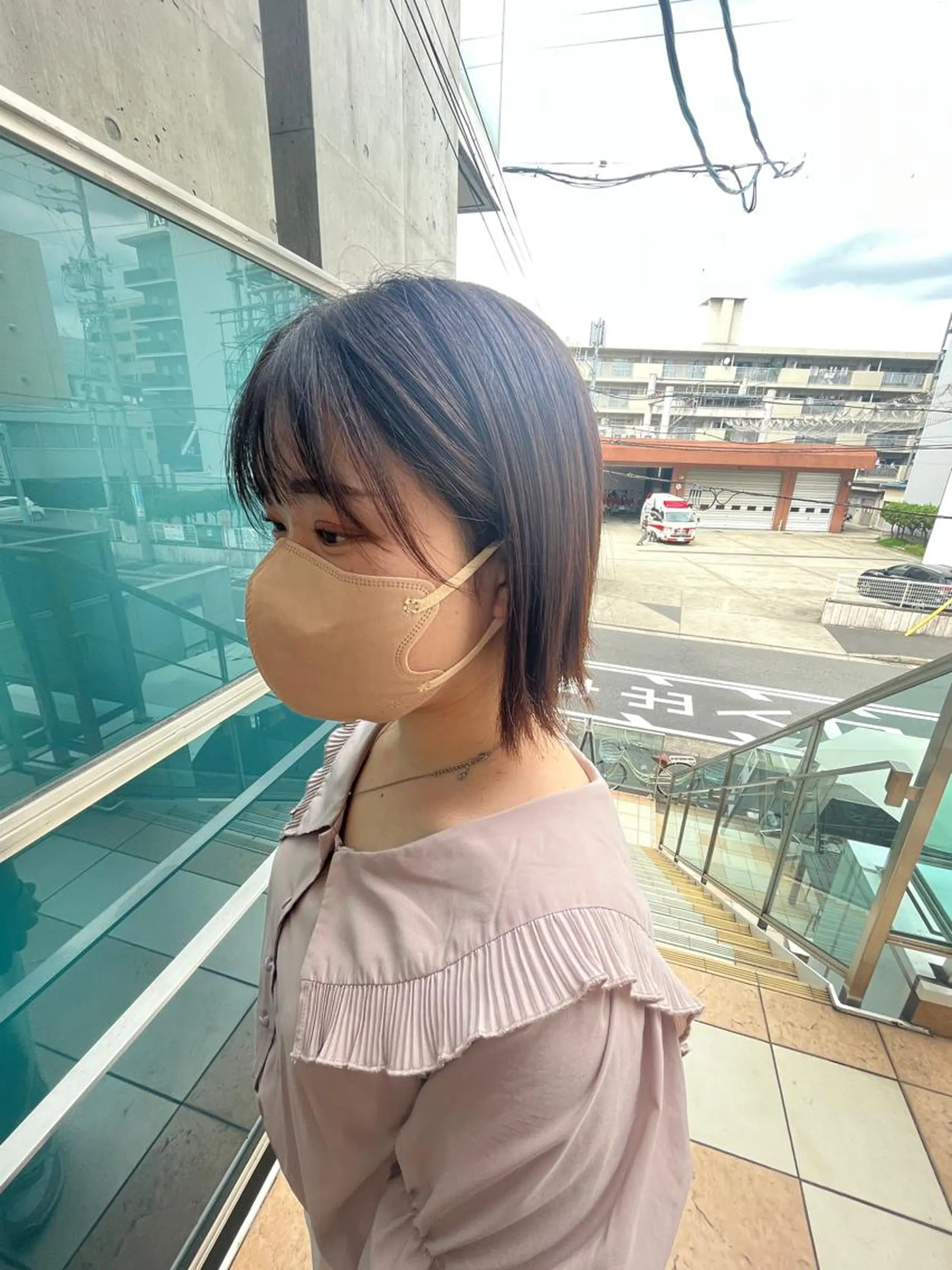 ミディアム カラー パーマ ヘアアレンジ メンズ キッズ ネイル マツエク・マツパ アイブロウ ミディアムパーマ メンズパーマ ブラウンカラー ケアカラー 透明感カラー ヘッドスパ 久木原 ゆりのヘアスタイル