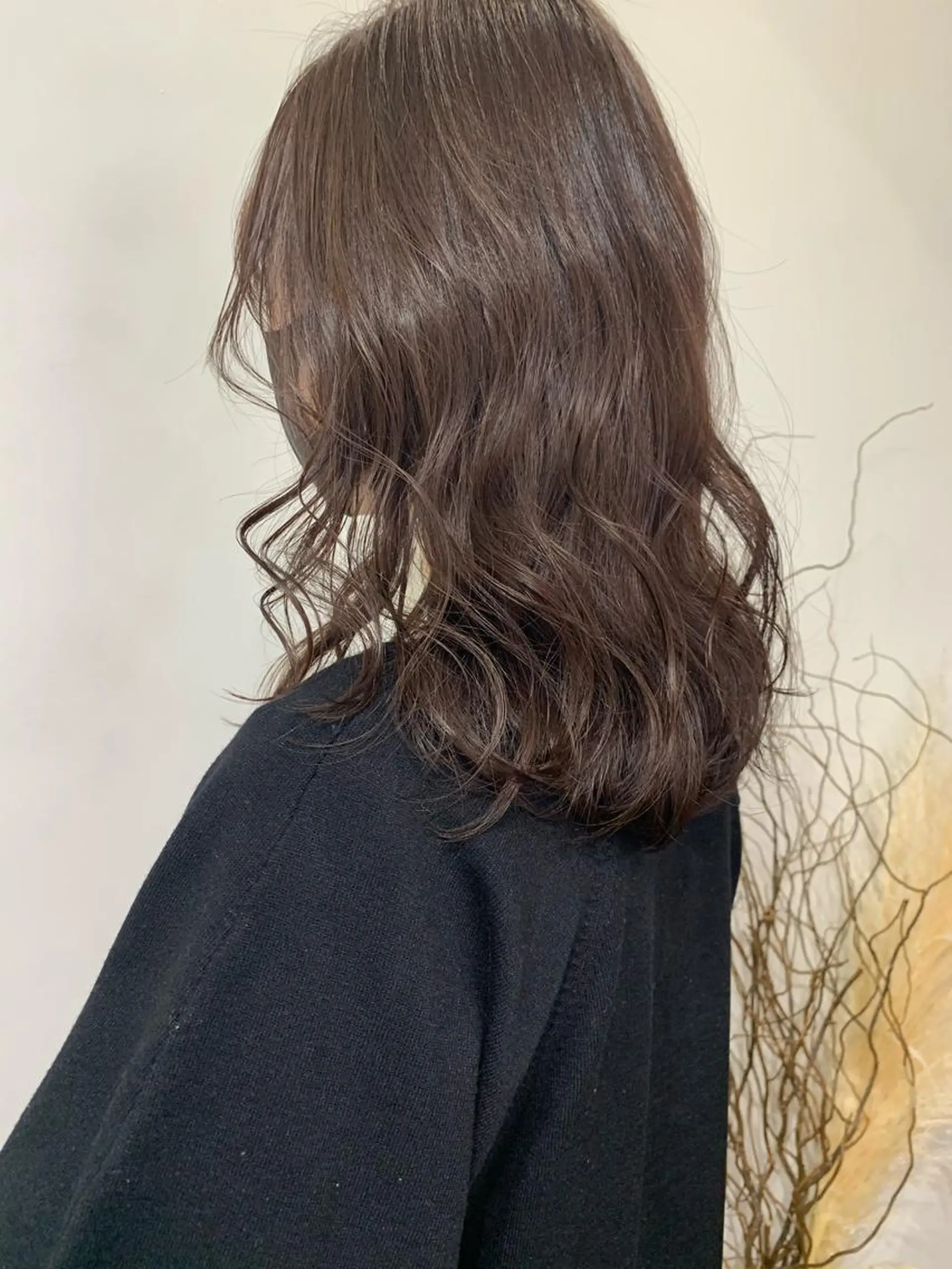 ミディアム カラー レイヤー/顔周り /AKARIのヘアスタイル