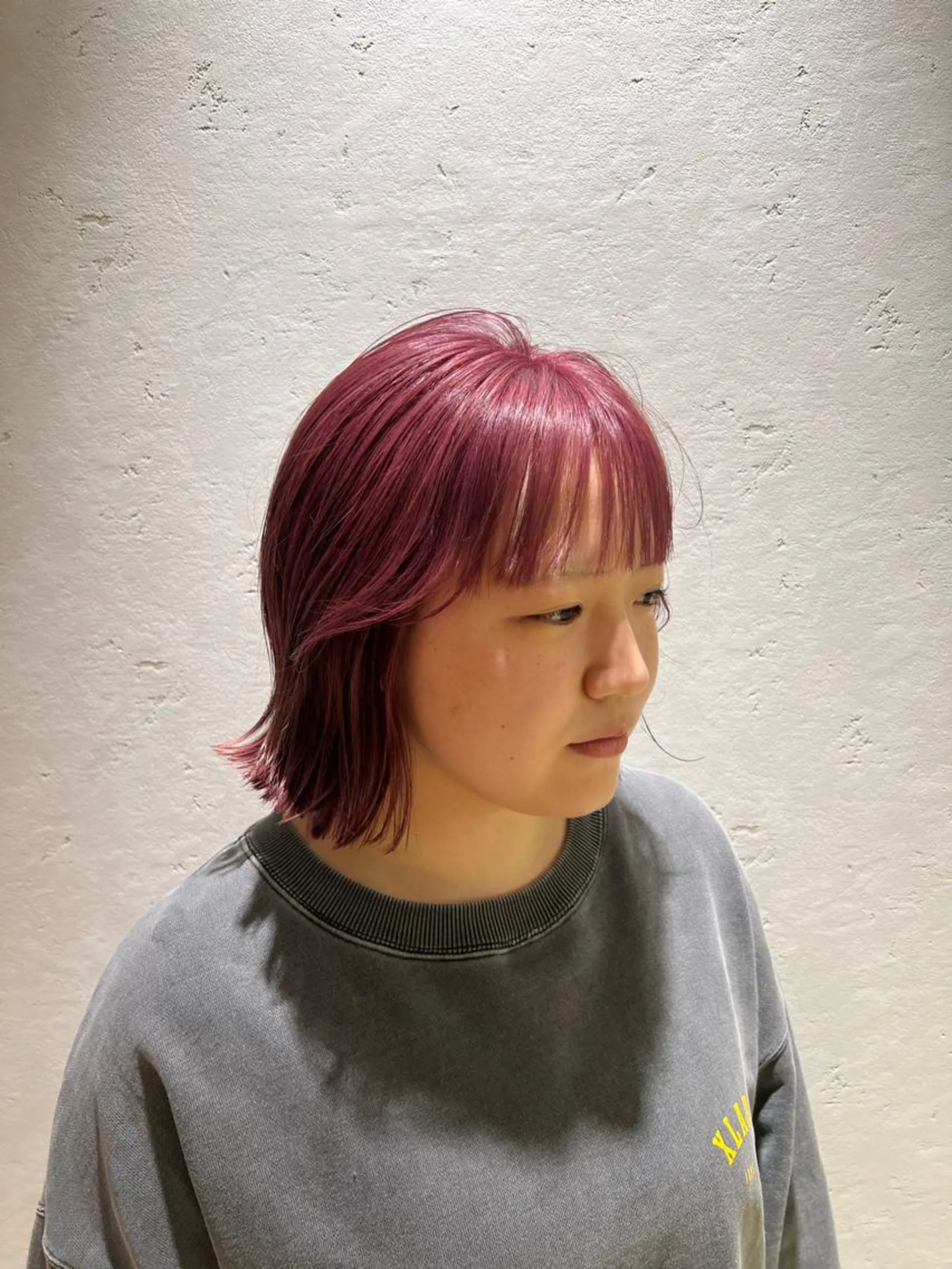 ショート カラー 切りっぱなしボブ ブリーチ ピンクカラー ボブ 池本 勇大のヘアスタイル