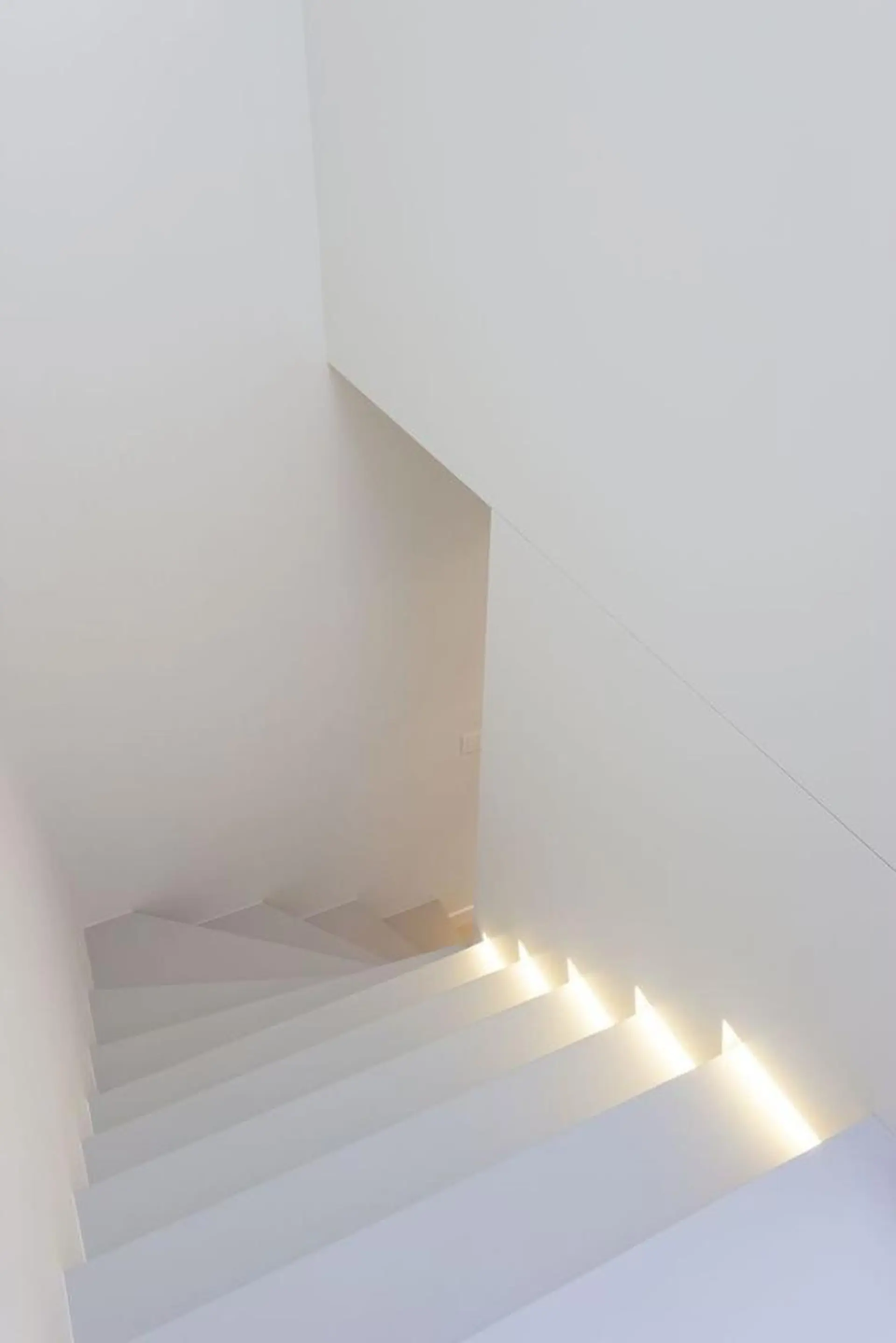 ミディアム 🤍tomoka 🤍のヘアスタイル