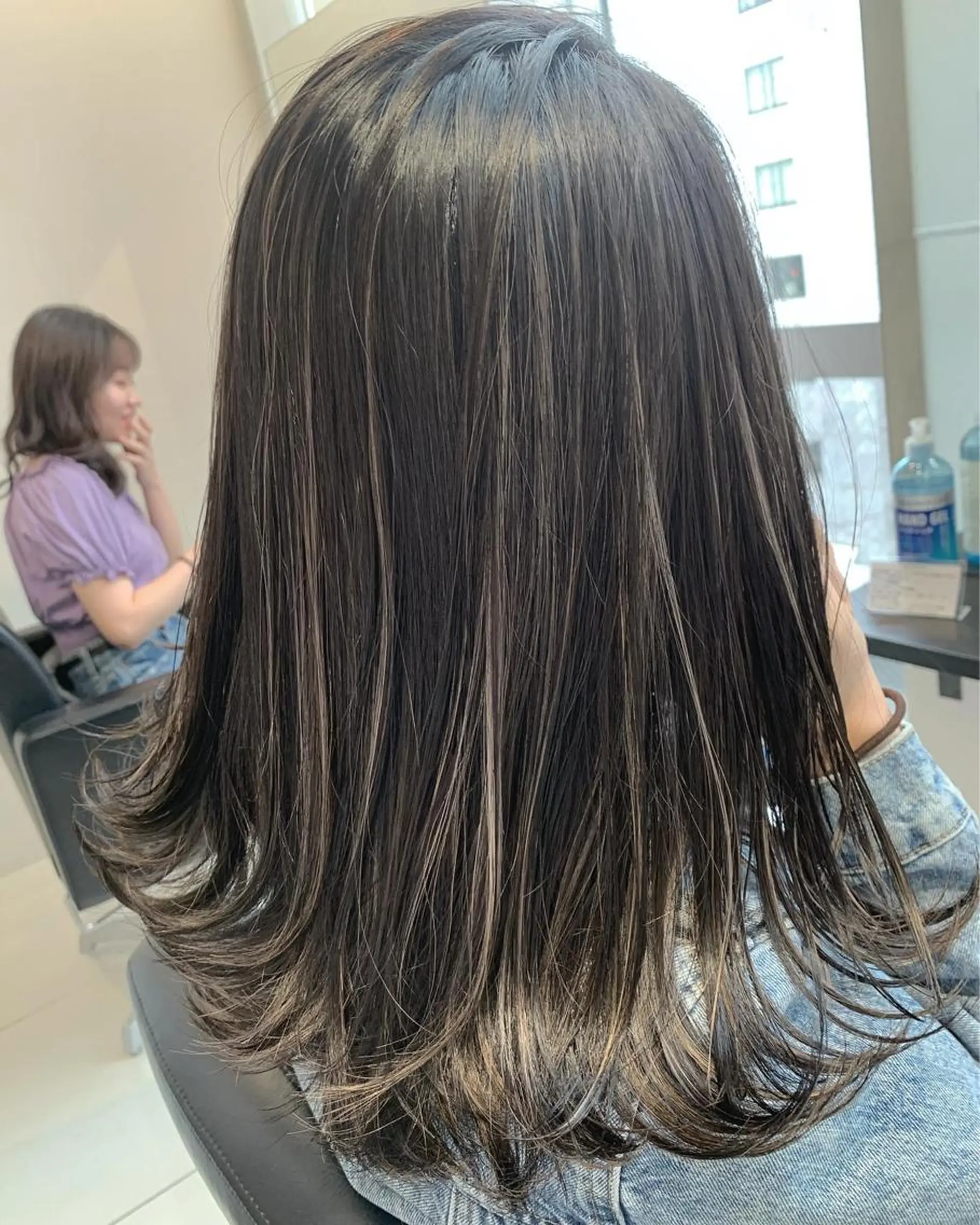 ミディアム カラー ヘアアレンジ ブリーチ 阿部 圭悟のヘアスタイル