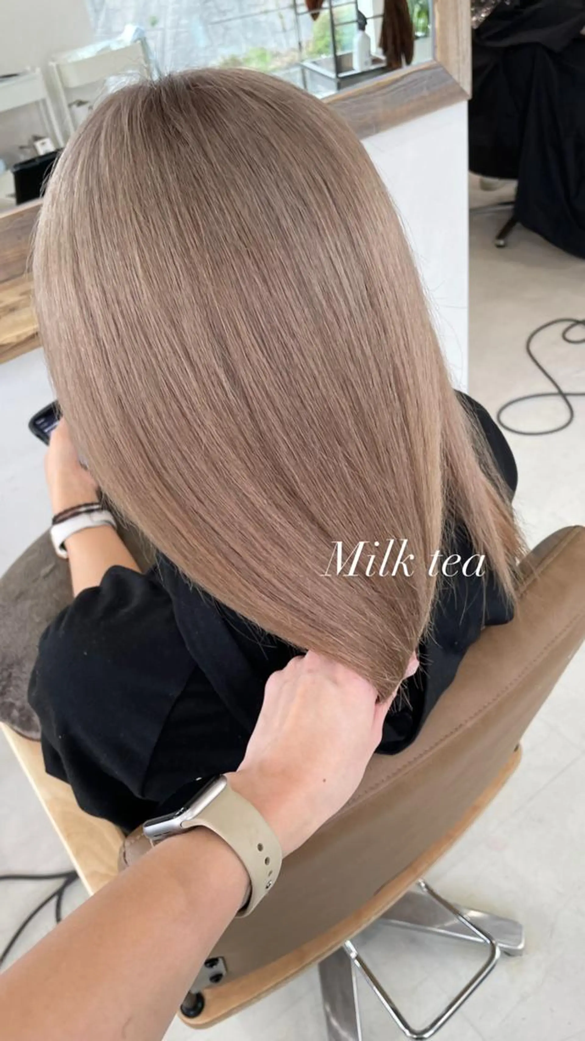 ミディアム ヘアカラー 鈴木 妃帆未のヘアスタイル