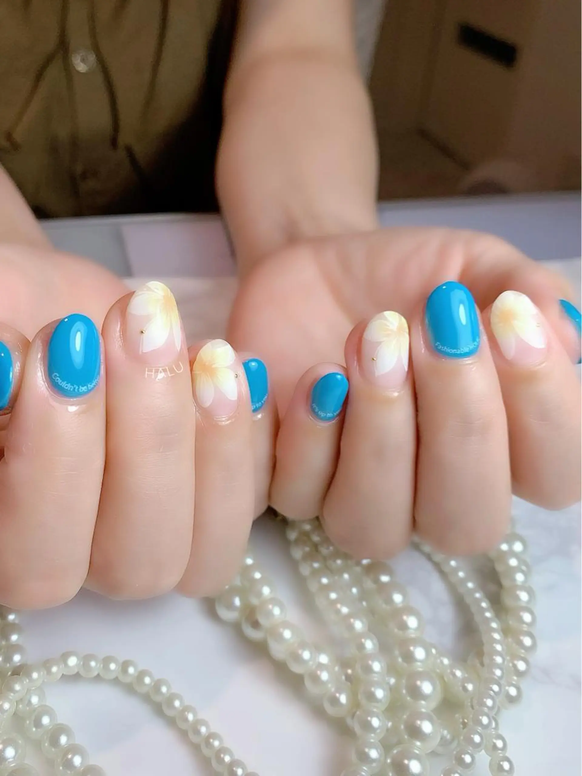 ネイル ブルー HALU ハルのネイルデザイン