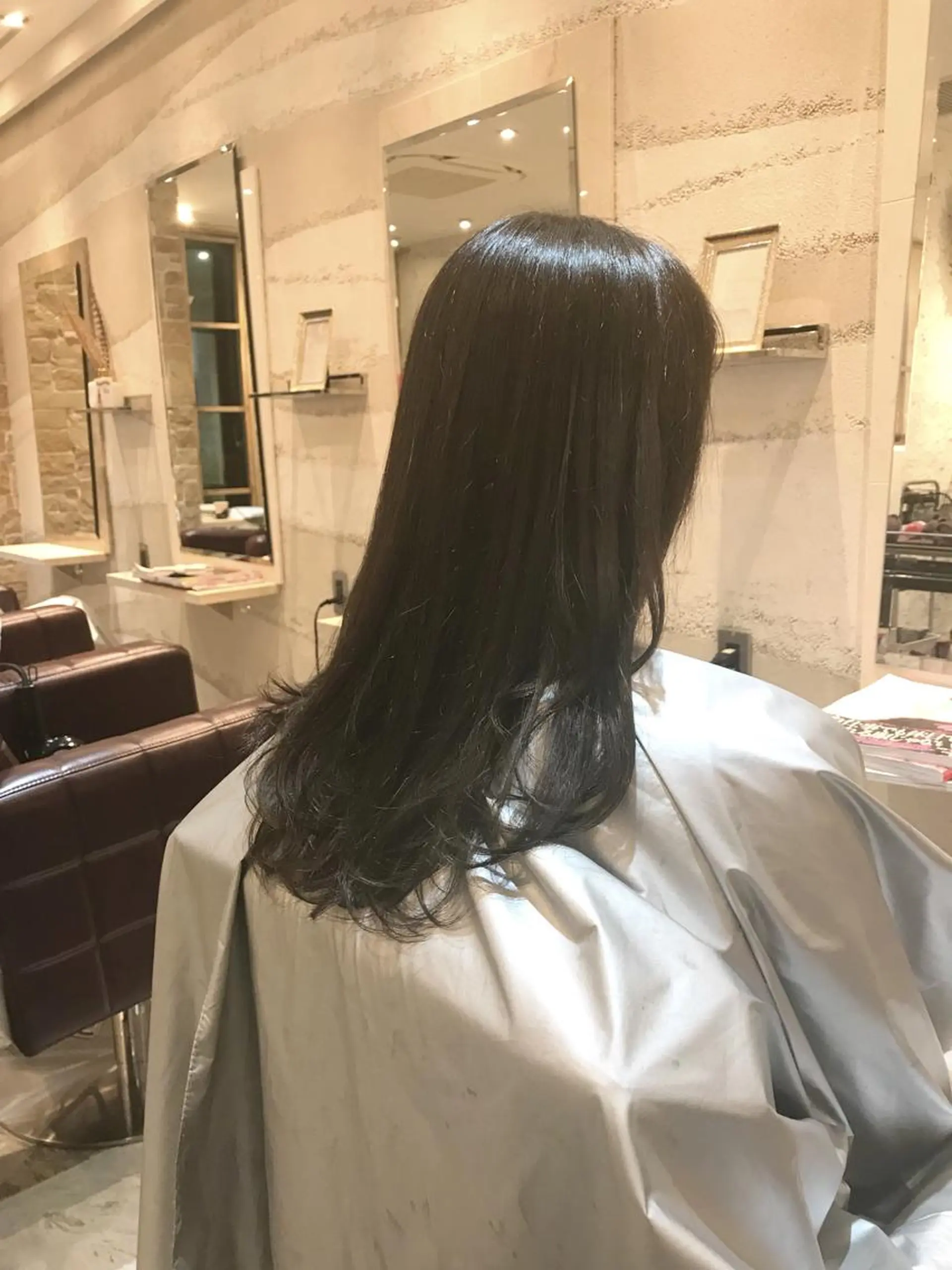 セミロング カラー 髪質改善・艶髪特化 木村侑平のヘアスタイル