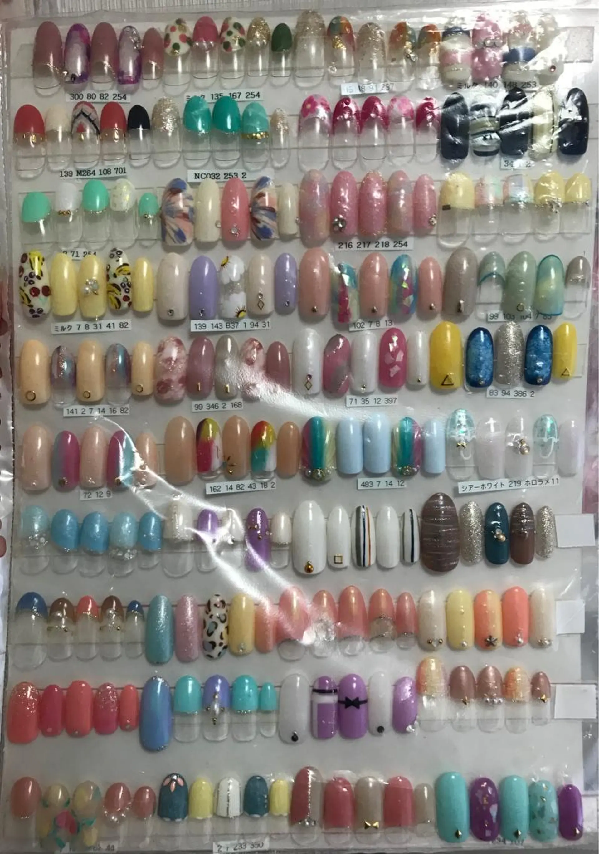 ネイル ジェルネイル ストーンネイル Verest 西荻窪のネイルデザイン