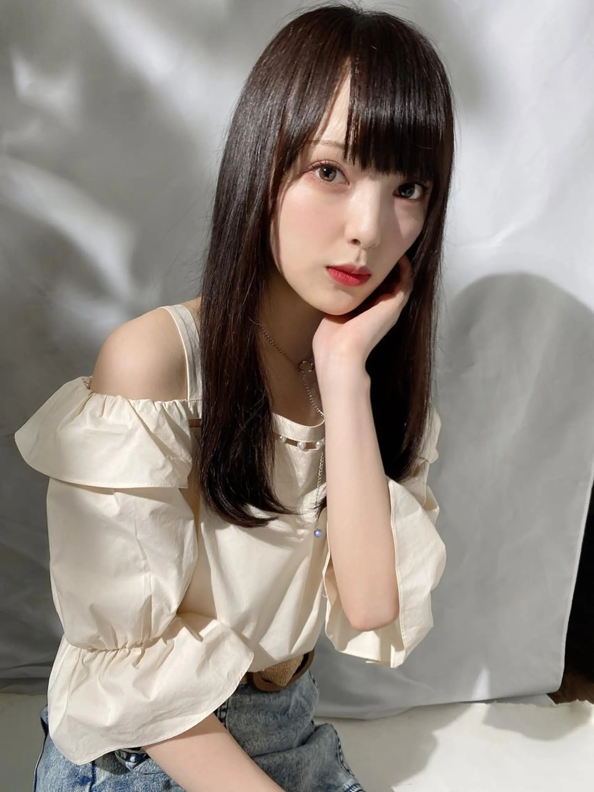 セミロング カラー ブリーチ ケアブリーチ ダブルカラー イヤリングカラー ハイライトカラー カット ヘアカラー トリートメント 新宿✨顔周りカット 韓国ヘア/坂本亜裟海のヘアスタイル