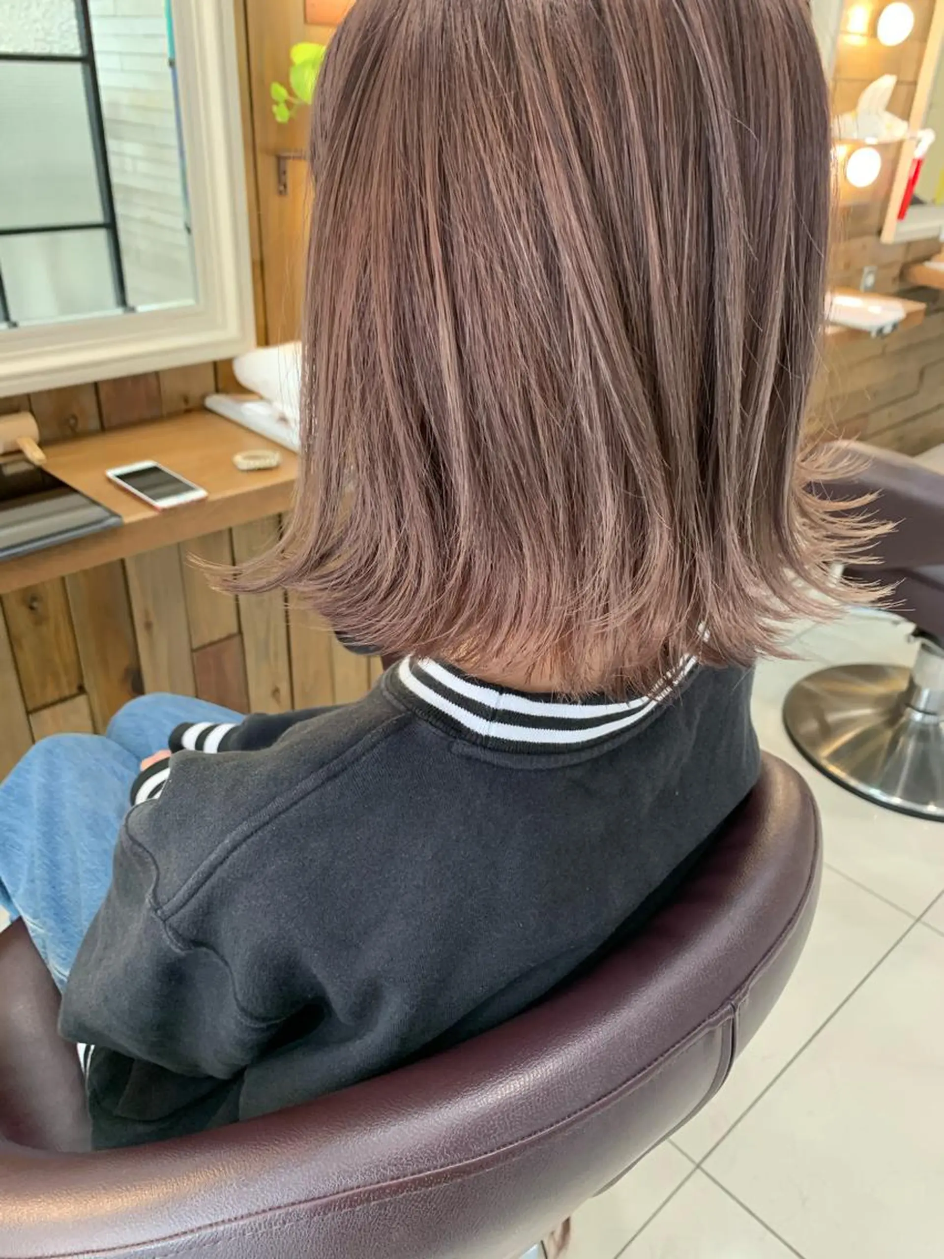 カラー 黒田瀬奈/ボブ まろやかベージュのヘアスタイル