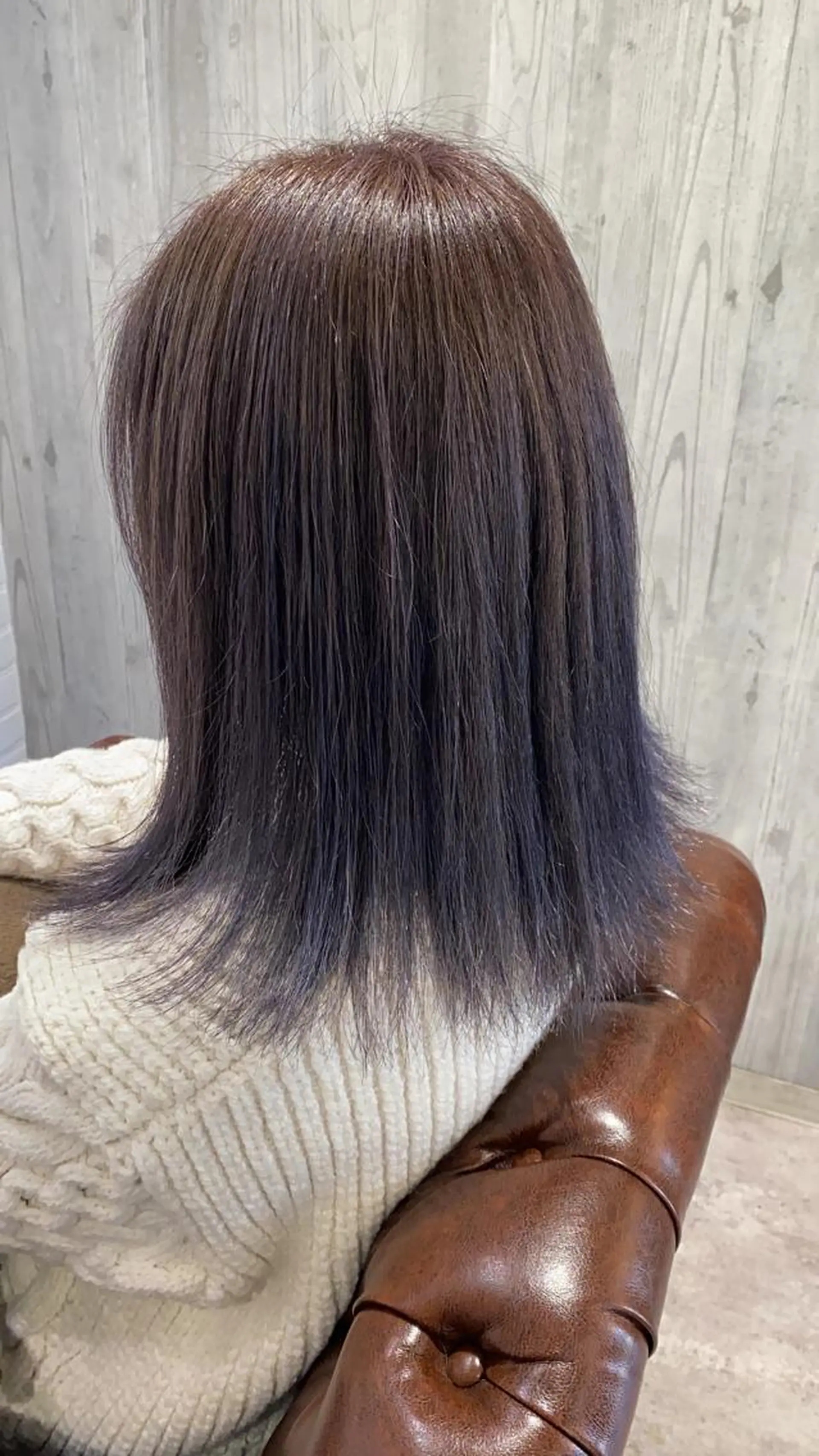 ミディアム カラー ハイライトカラー パープルカラー ボブ ハイライト 外ハネヘア Renatus店長 金子裕美のヘアスタイル