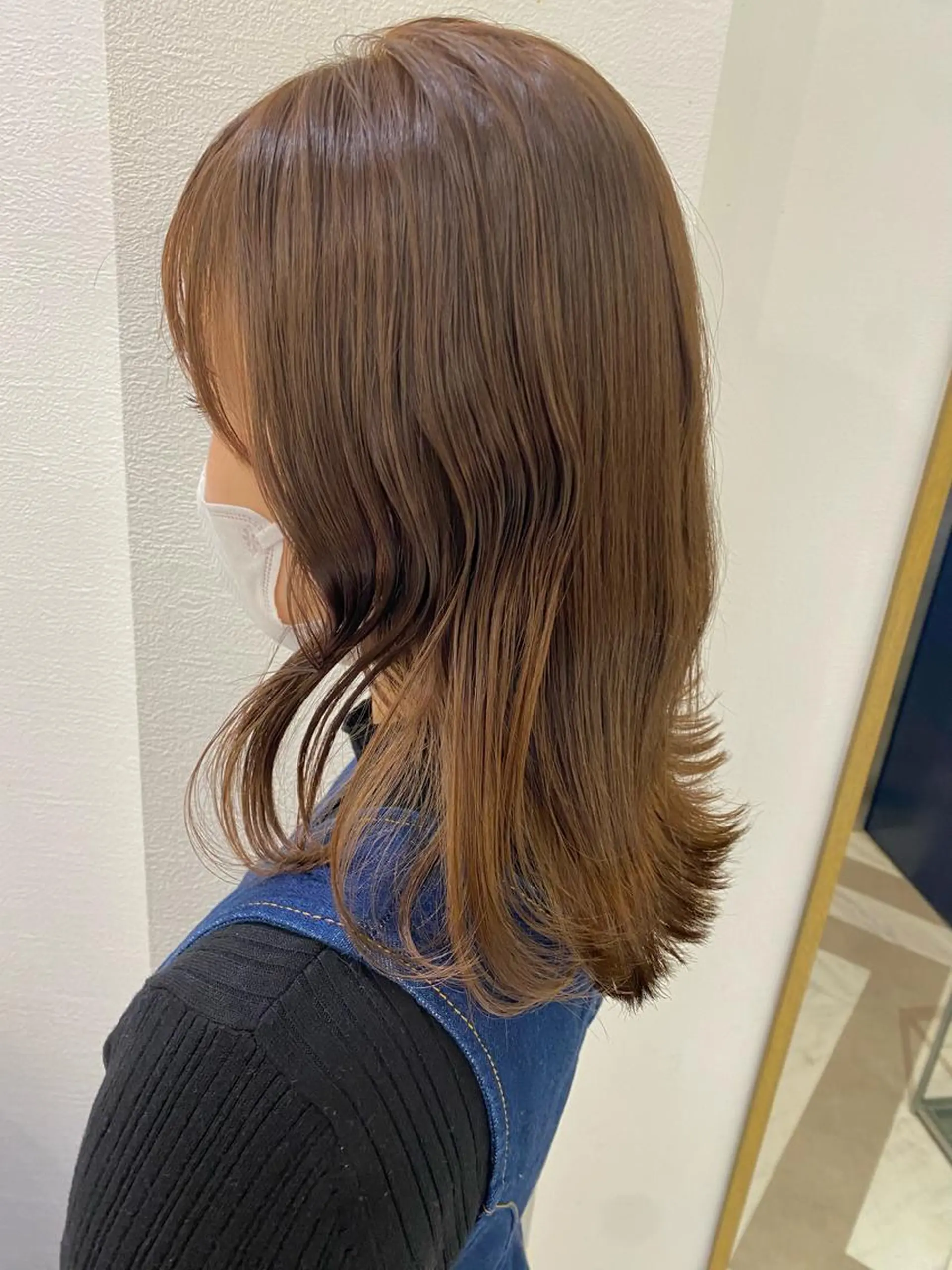 ミディアム カラー ヘアカラー トリートメント 顔周り/ブリーチなし /縮毛矯正🫧伊勢のヘアスタイル