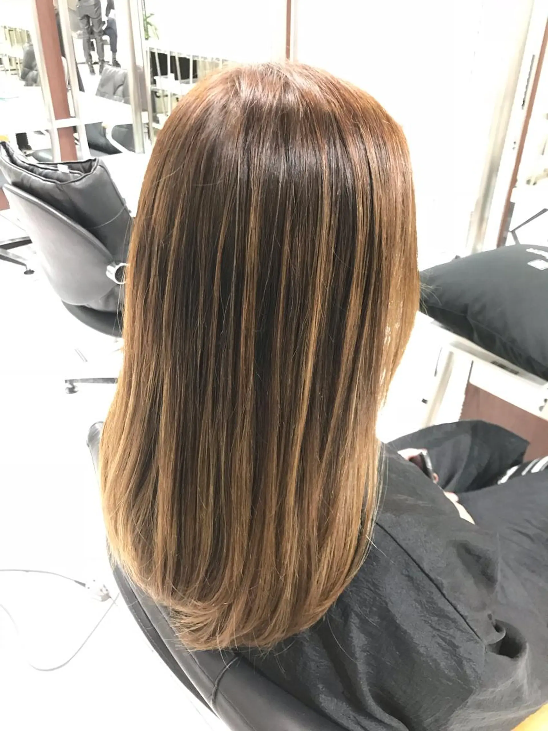 ミディアム カラー 大石 さやかのヘアスタイル
