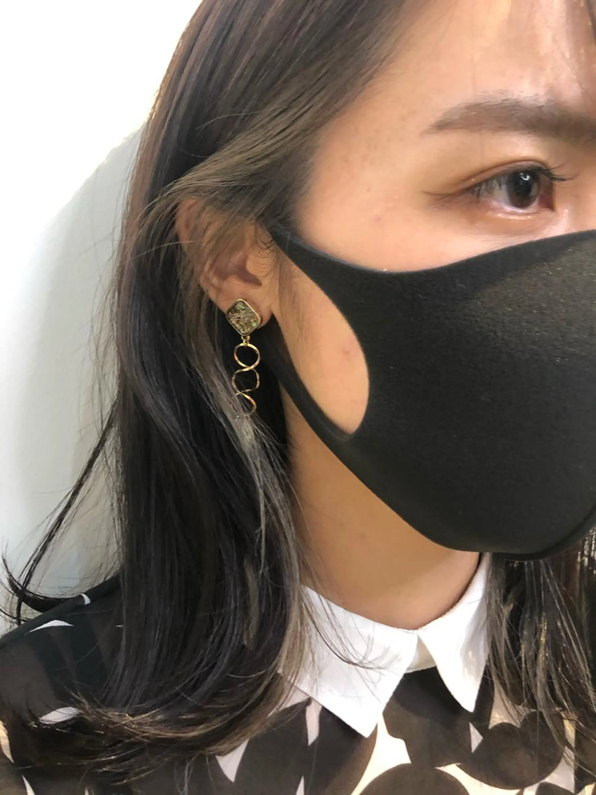 セミロング カラー 透明感カラー グレージュ インナーカラー ミルクティーグレージュ ヘアカラー 綿貫 美香のヘアスタイル